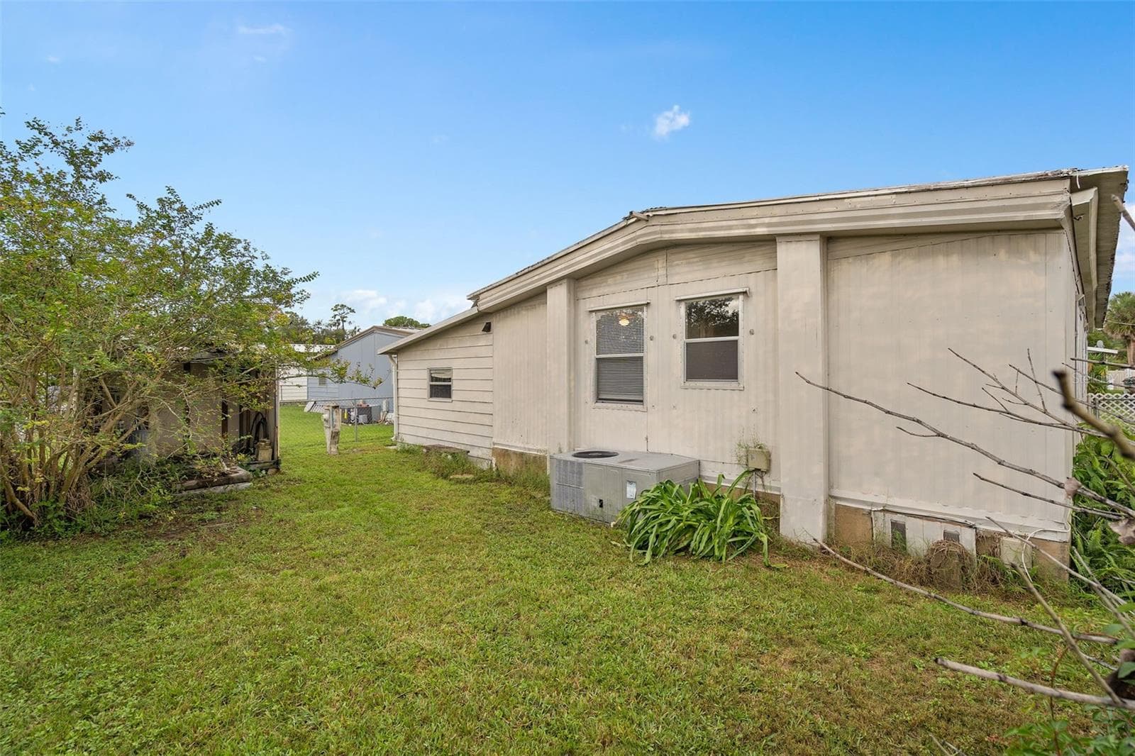 Manufactured Home at 137 PINE TREE DR, DEBARY, photo 26 of 31