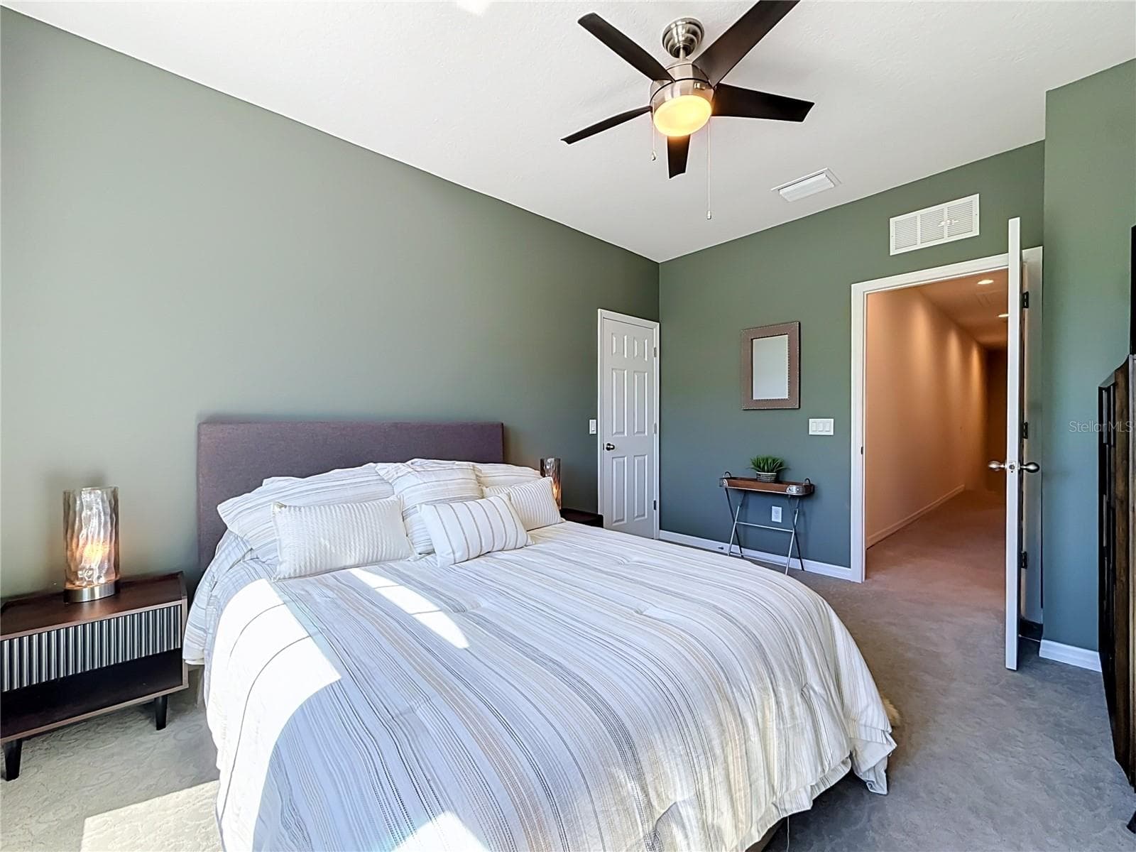 2nd Bedroom with beautiful pond view and walk-in closet - 2270 MONTVIEW DR, CLEARWATER