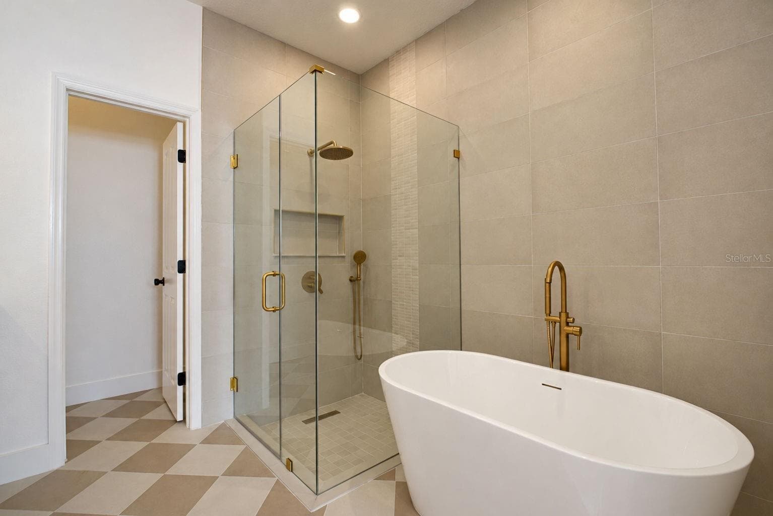 Main Bathroom - 31421 SHAKER CIR, WESLEY CHAPEL