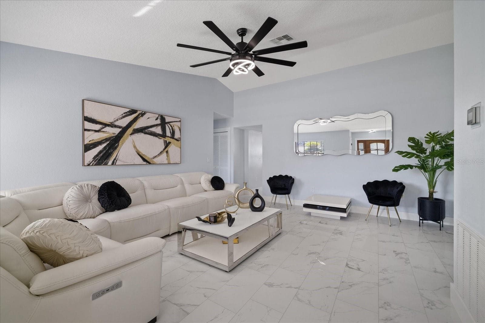 Single Family Residence at 2532 LANDOVER BLVD, SPRING HILL, photo 8 of 42