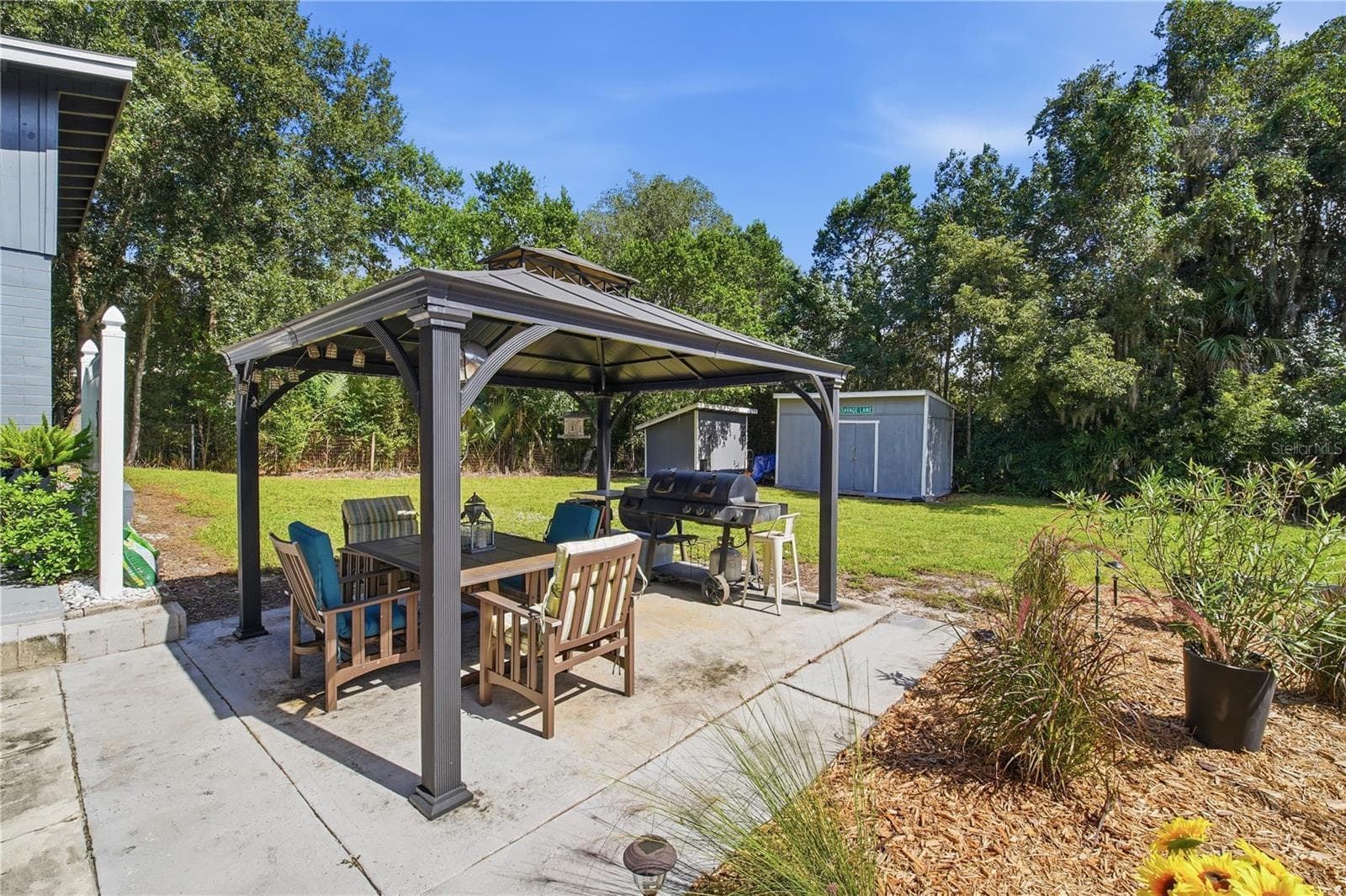 Single Family Residence at 735 N SANS SOUCI AVE, DELAND, photo 43 of 46