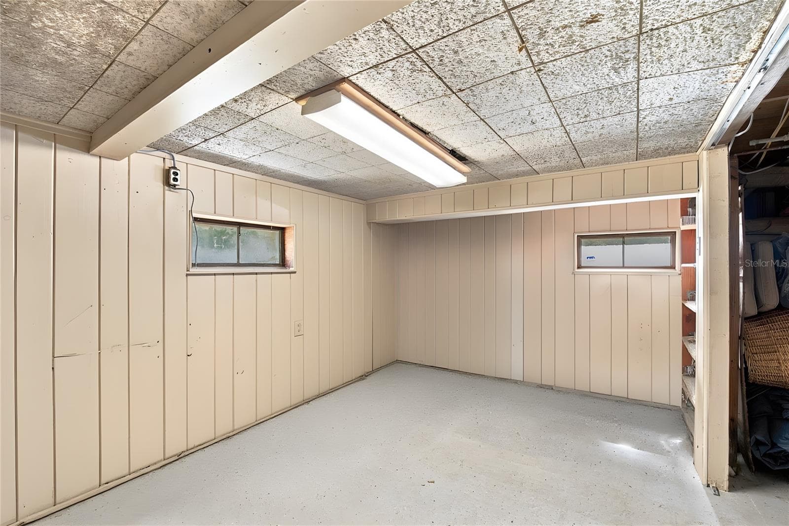 Basement with everything removed - 735 N SANS SOUCI AVE, DELAND