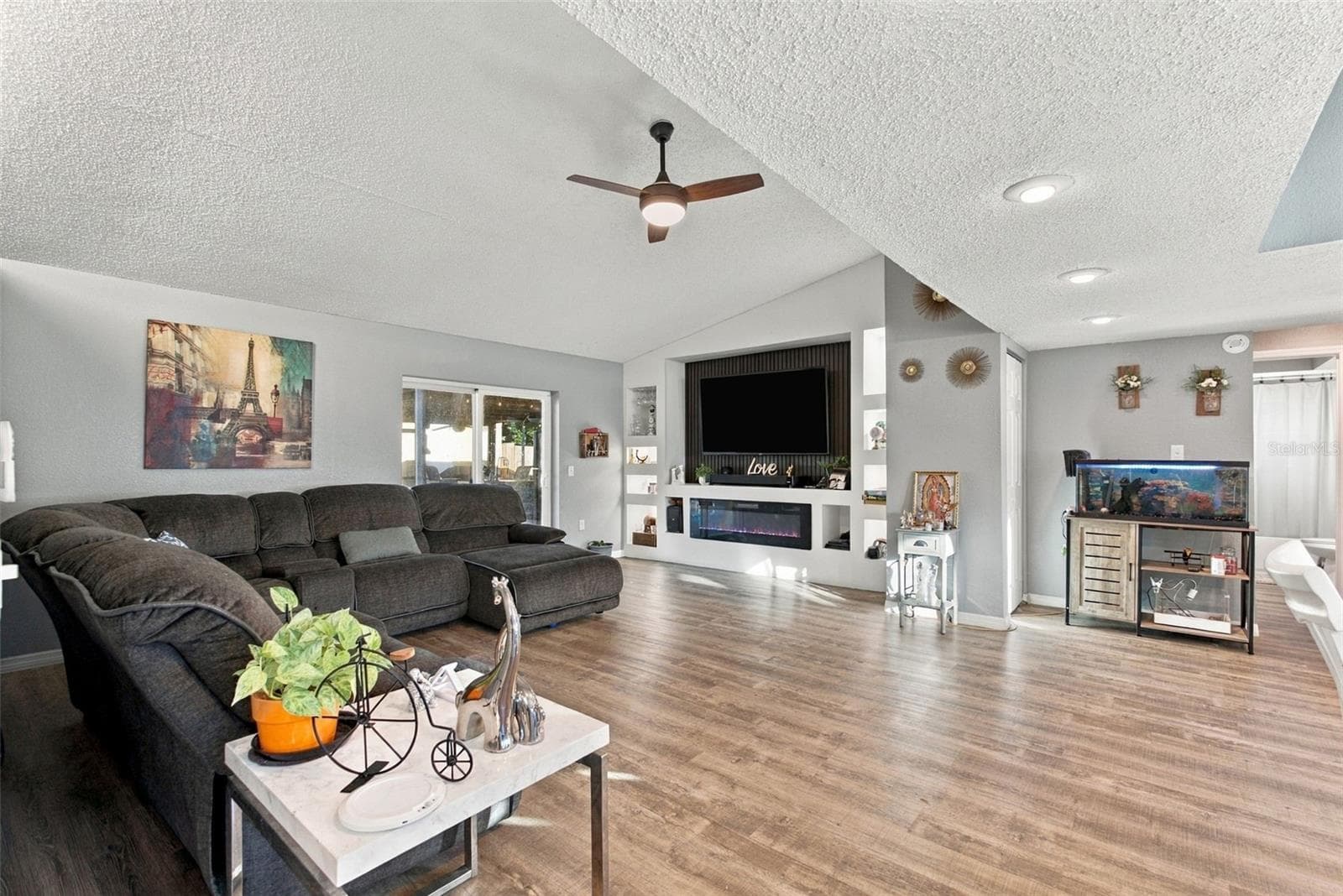 Single Family Residence at 6341 GAINSBORO AVE, SPRING HILL, photo 12 of 67