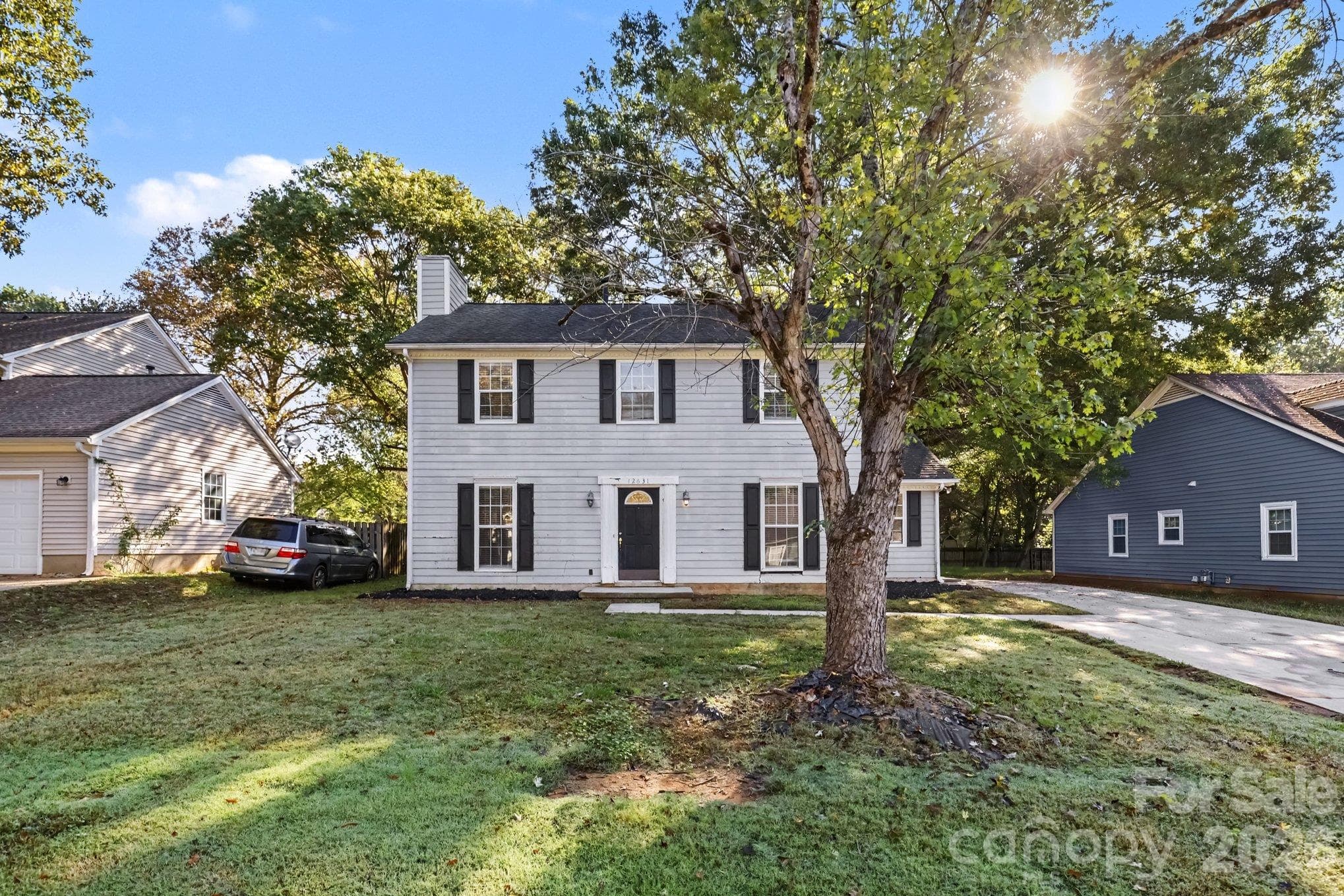 Single Family Residence at 12631 Delman Lane, Pineville, photo 2 of 40
