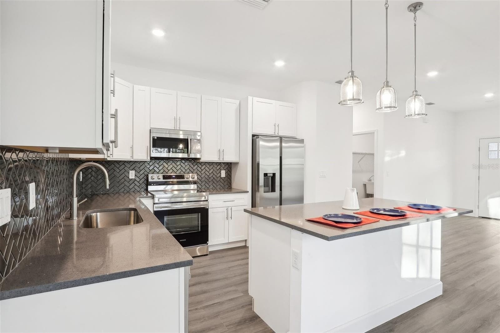 previous model - 1772 6TH AVE, DELAND