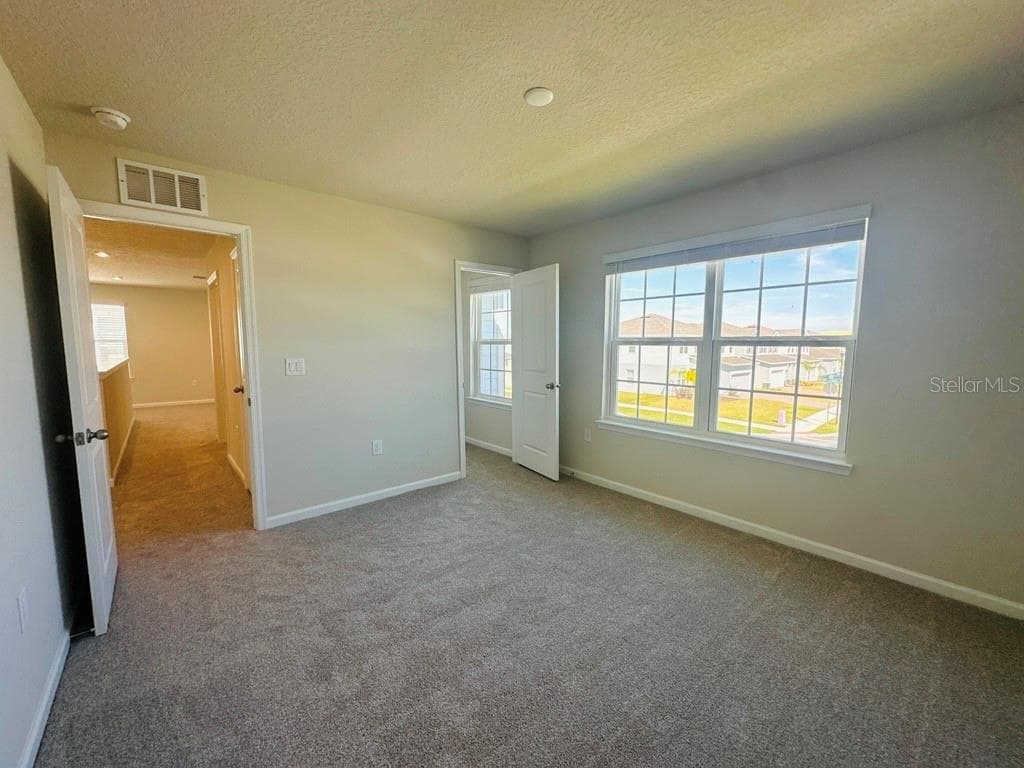 Single Family Residence at 6024 CHESTNUT GROVE PL, ST CLOUD, photo 6 of 16