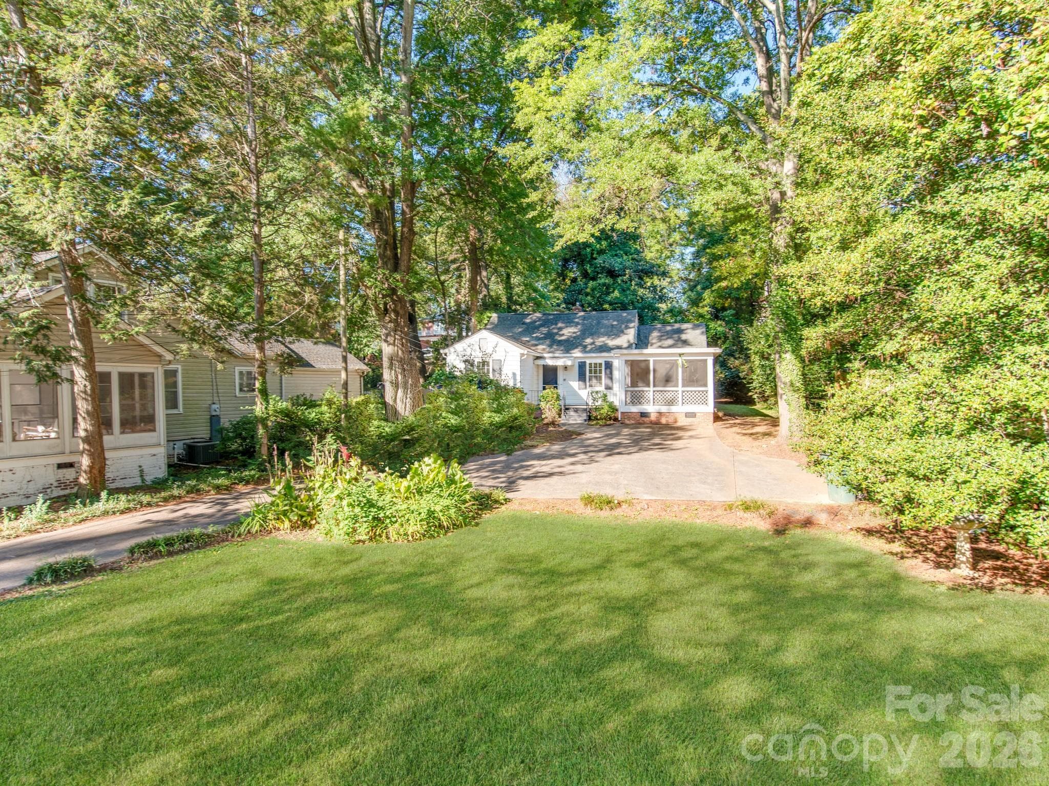 Single Family Residence at 713 Lee Street, Gastonia, photo 3 of 26
