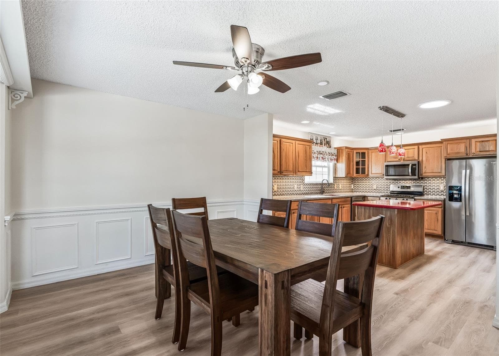Dining Room/Kitchen Combo. - 2762 MORVEN PARK WAY, THE VILLAGES