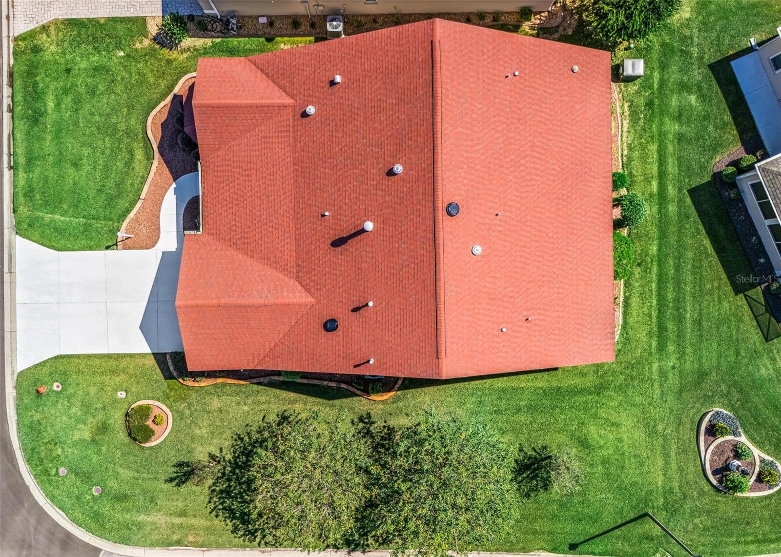PREMIUM CORNER LOT! - 2762 MORVEN PARK WAY, THE VILLAGES