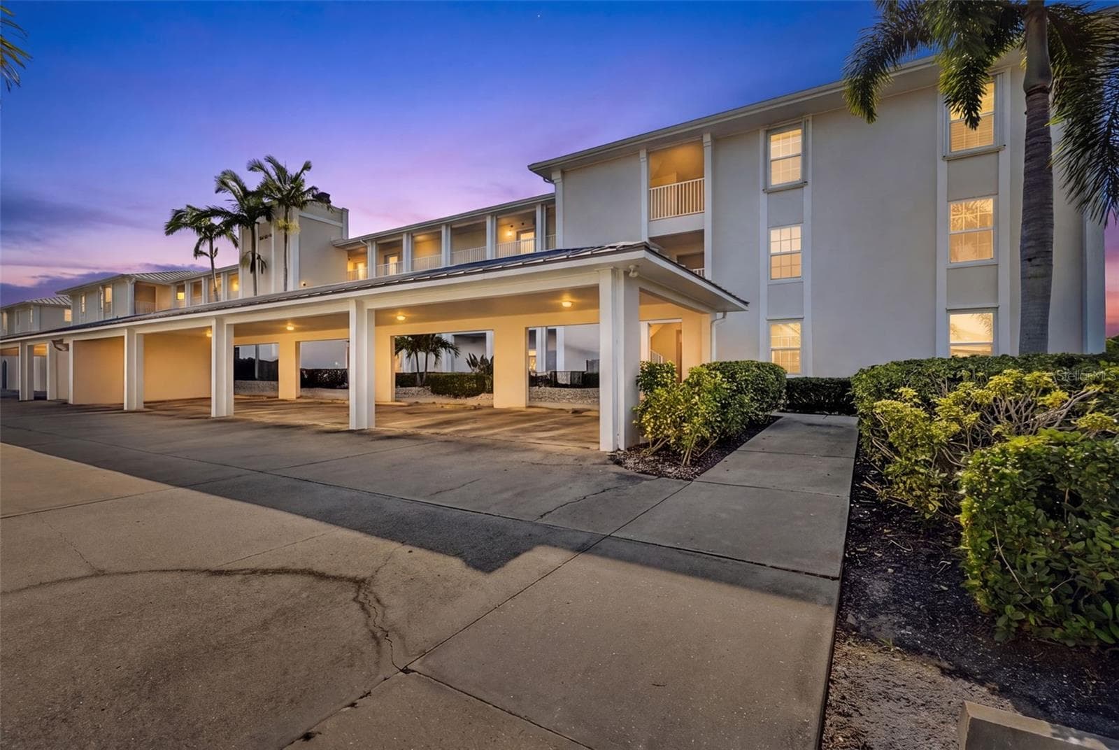 3640 BAL HARBOR BLVD #513