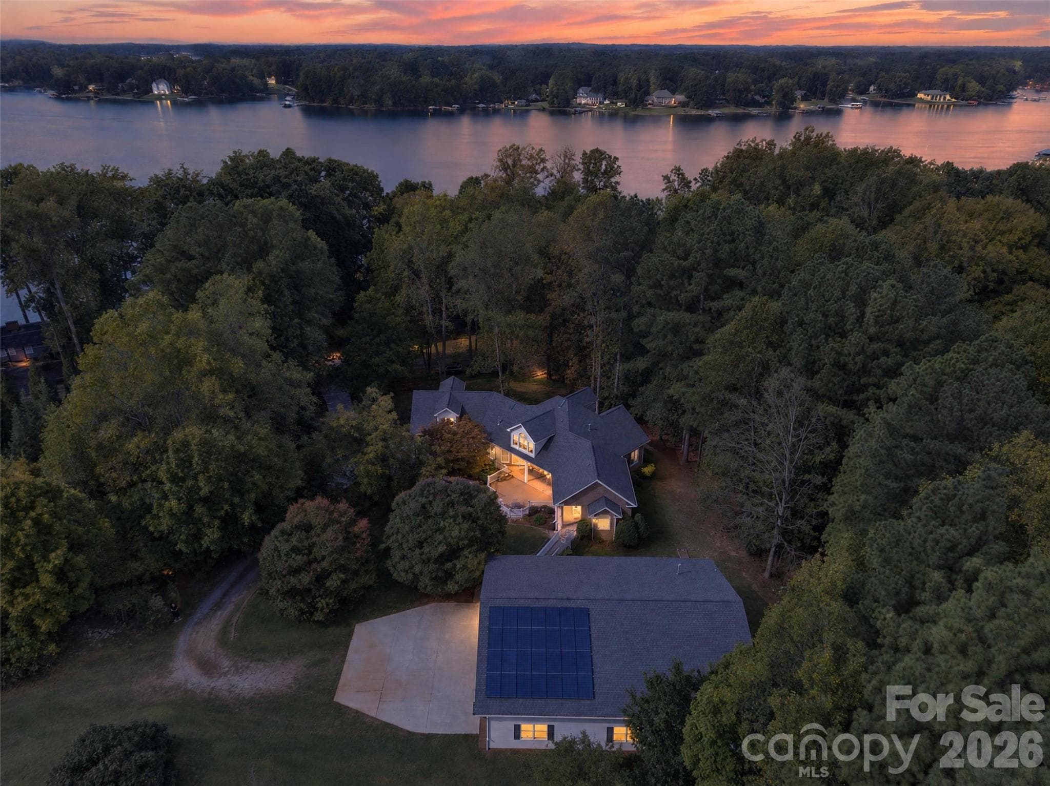 Single Family Residence at 321 Normandy Road, Mooresville