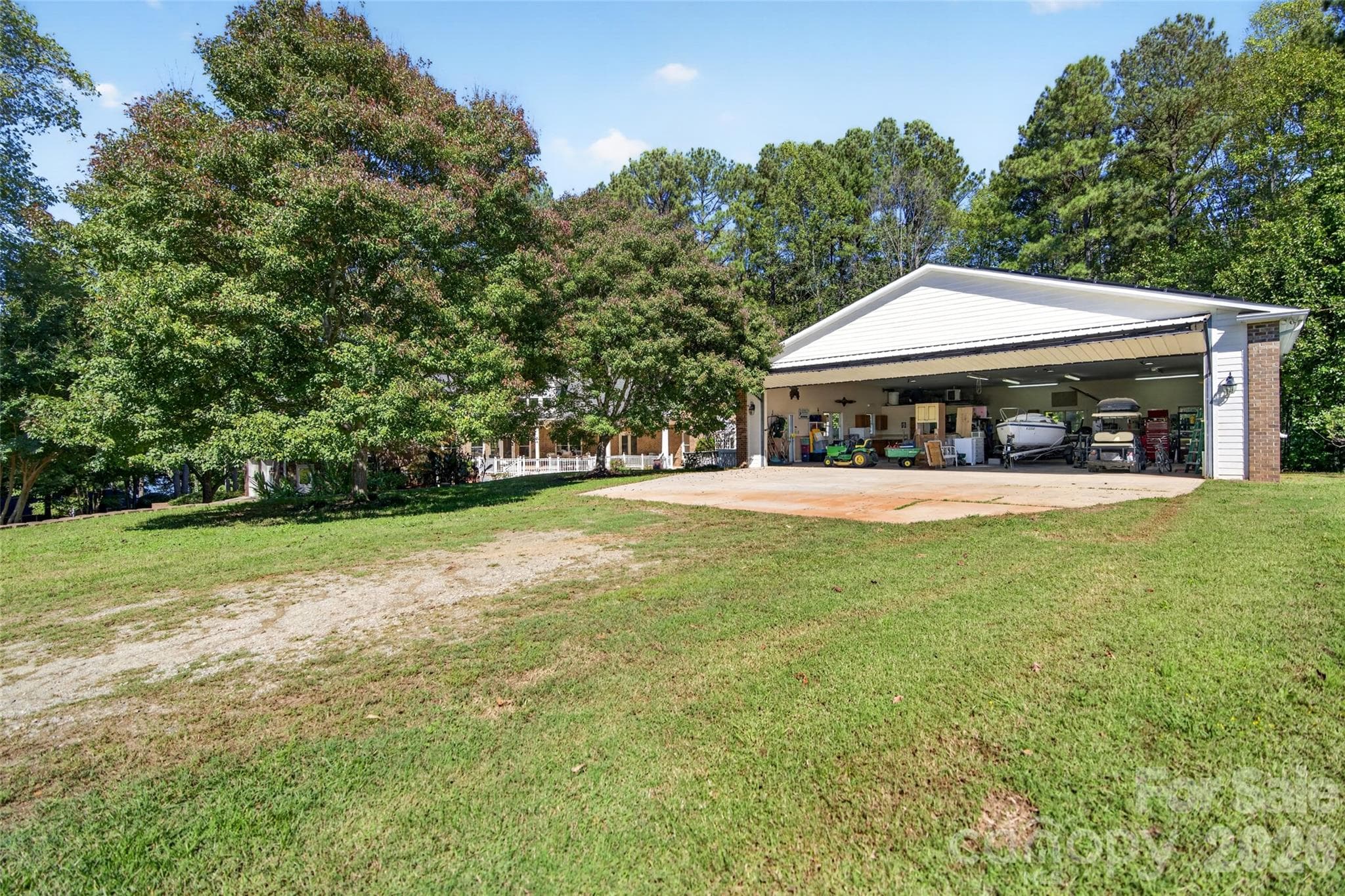 Single Family Residence at 321 Normandy Road, Mooresville, photo 43 of 48