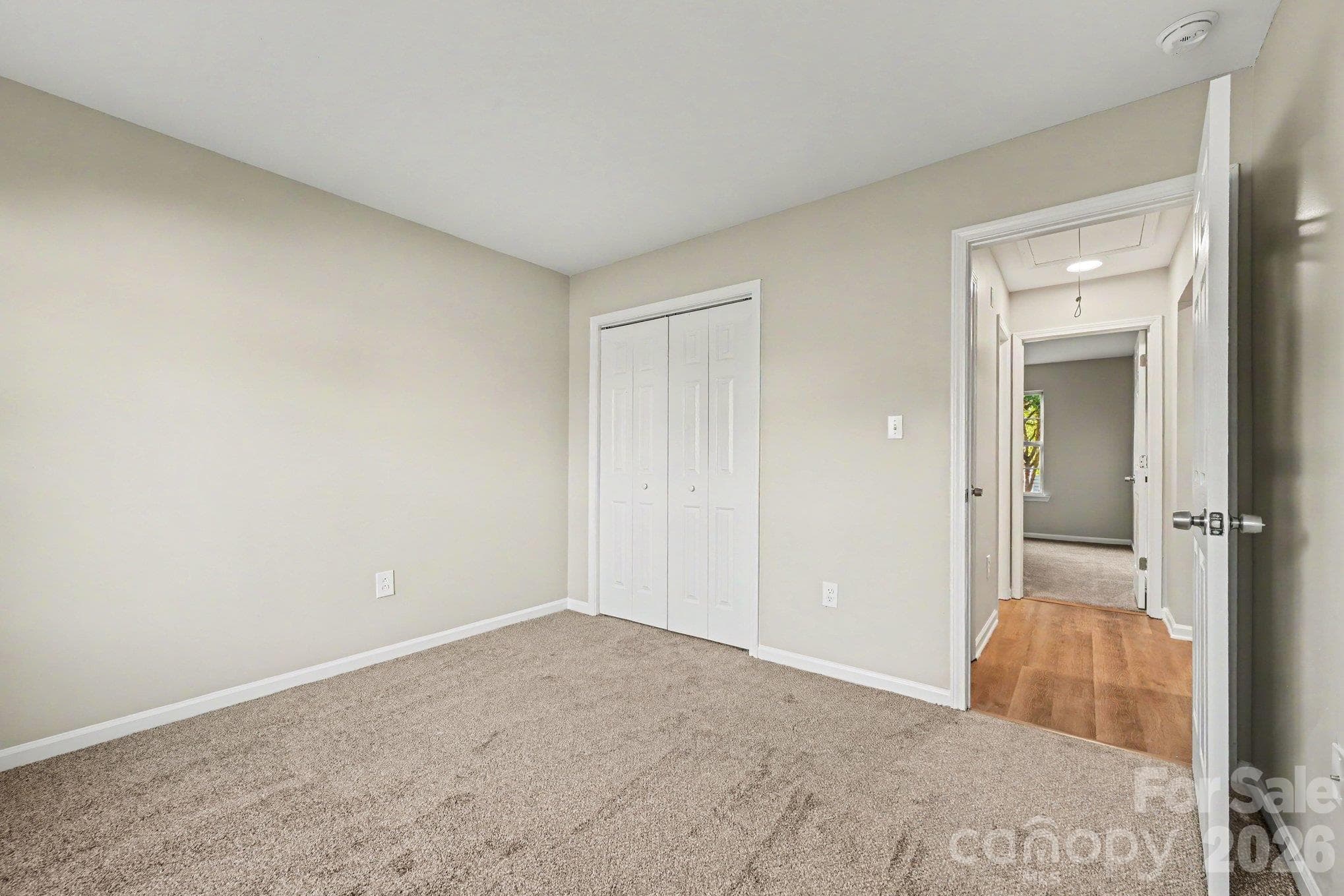 Single Family Residence at 10133 Illoria Drive, Charlotte, photo 13 of 19