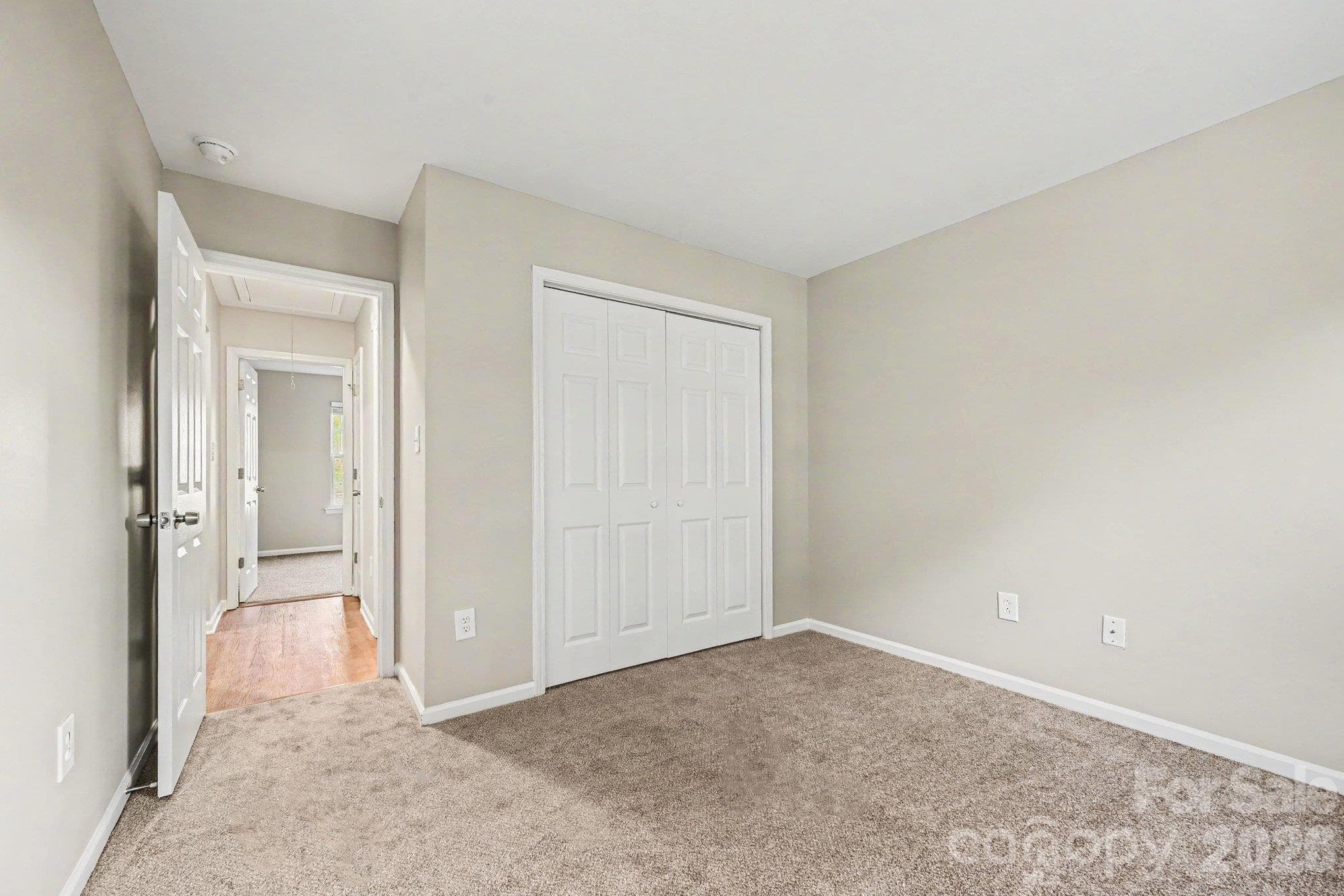 Single Family Residence at 10133 Illoria Drive, Charlotte, photo 16 of 19