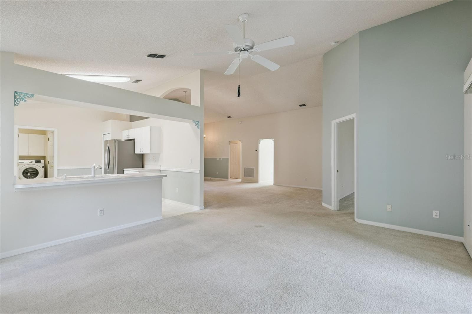 Single Family Residence at 3777 EVERSHOLT ST, CLERMONT, photo 8 of 20
