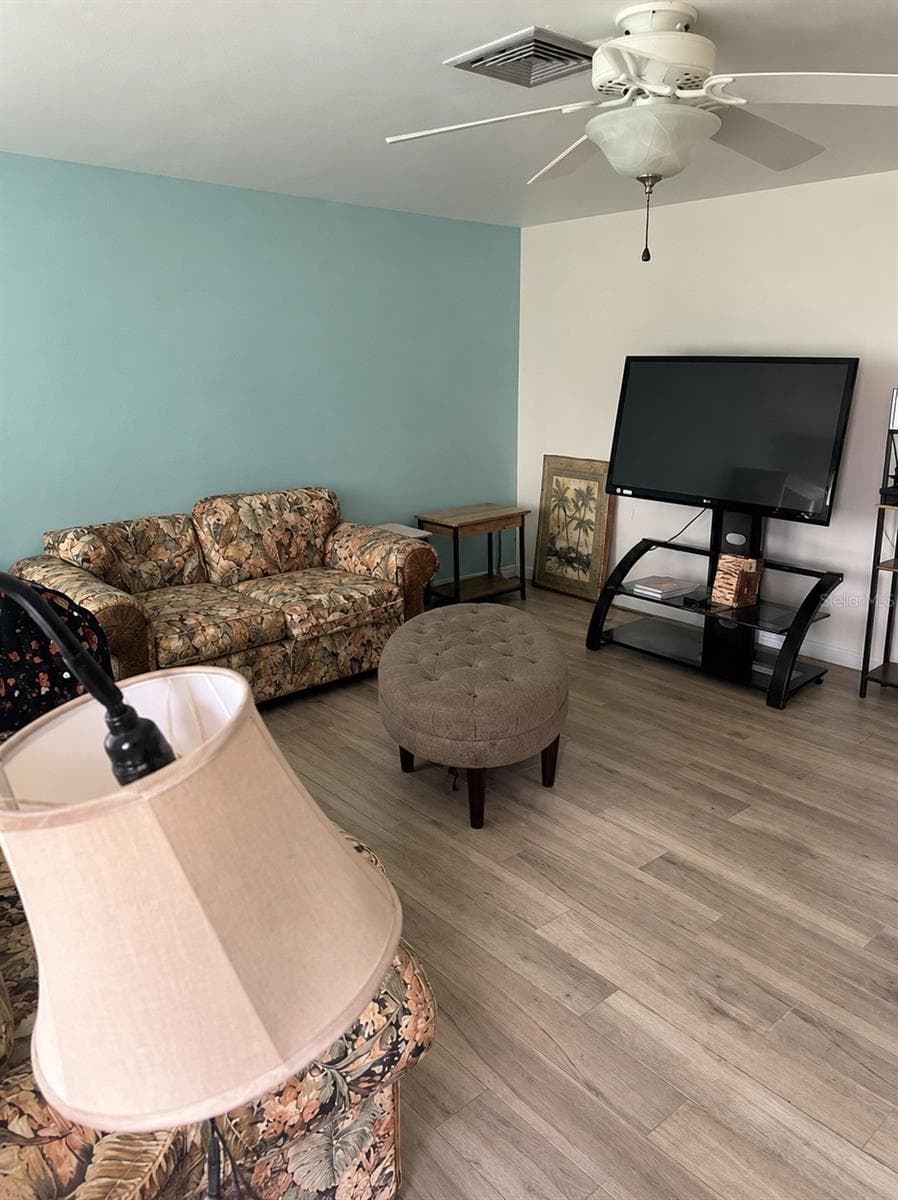 Single Family Residence at 3159 PINETREE ST, PORT CHARLOTTE, photo 5 of 13