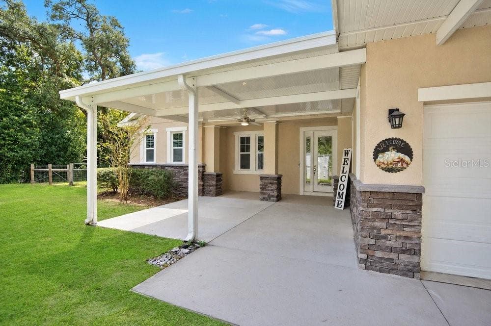 Single Family Residence at 922 VOLUSIA TIMBER CT, LAKE HELEN, photo 4 of 41