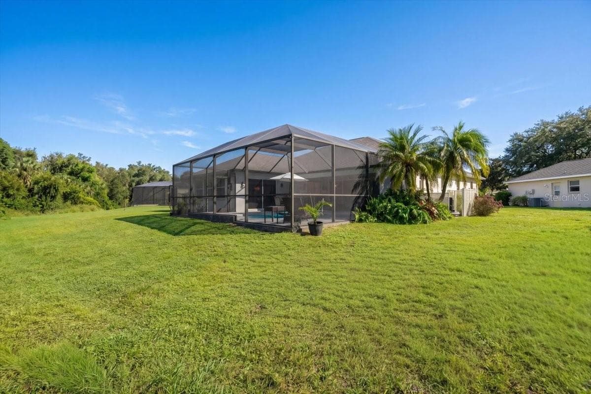 Backyard - 3331 45TH AVE E, BRADENTON