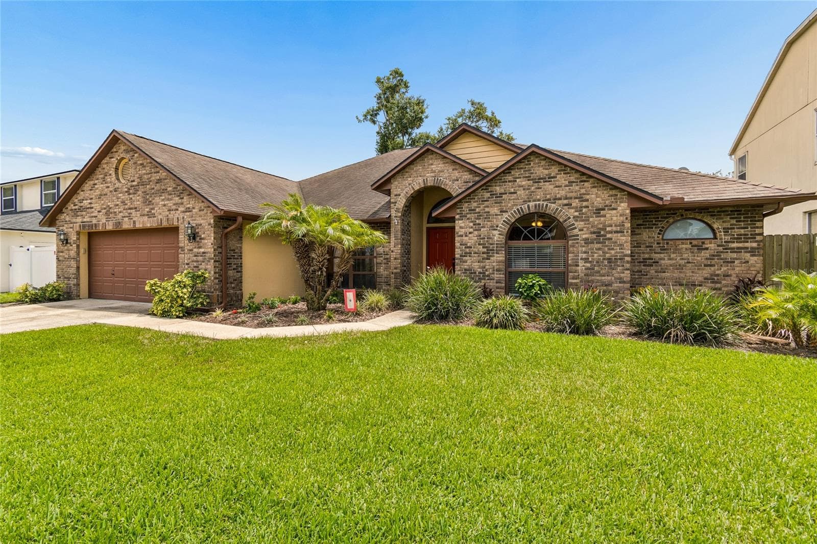 Single Family Residence at 3822 COLD CREEK DR, VALRICO, photo 4 of 75