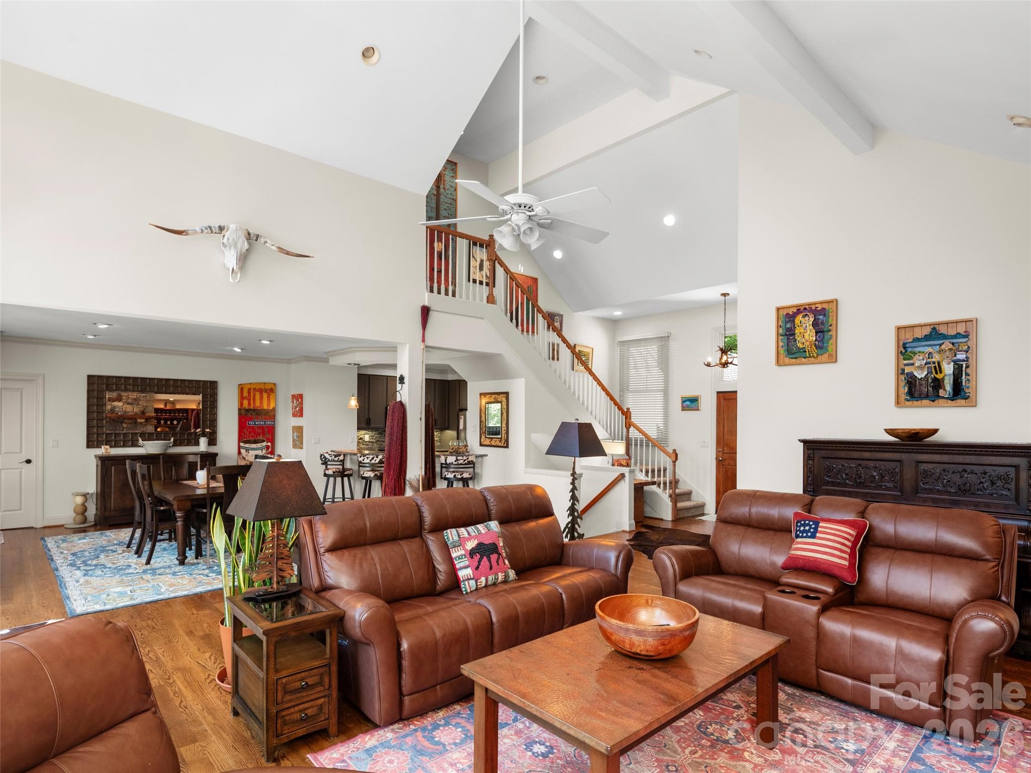 Single Family Residence at 1 Meadow Ridge Lane, Hendersonville, photo 5 of 38