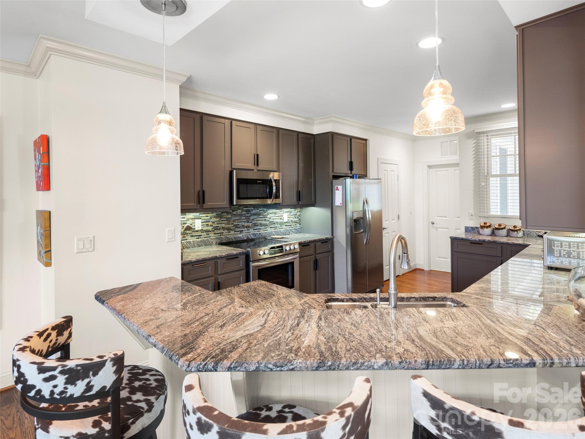 Single Family Residence at 1 Meadow Ridge Lane, Hendersonville, photo 13 of 38