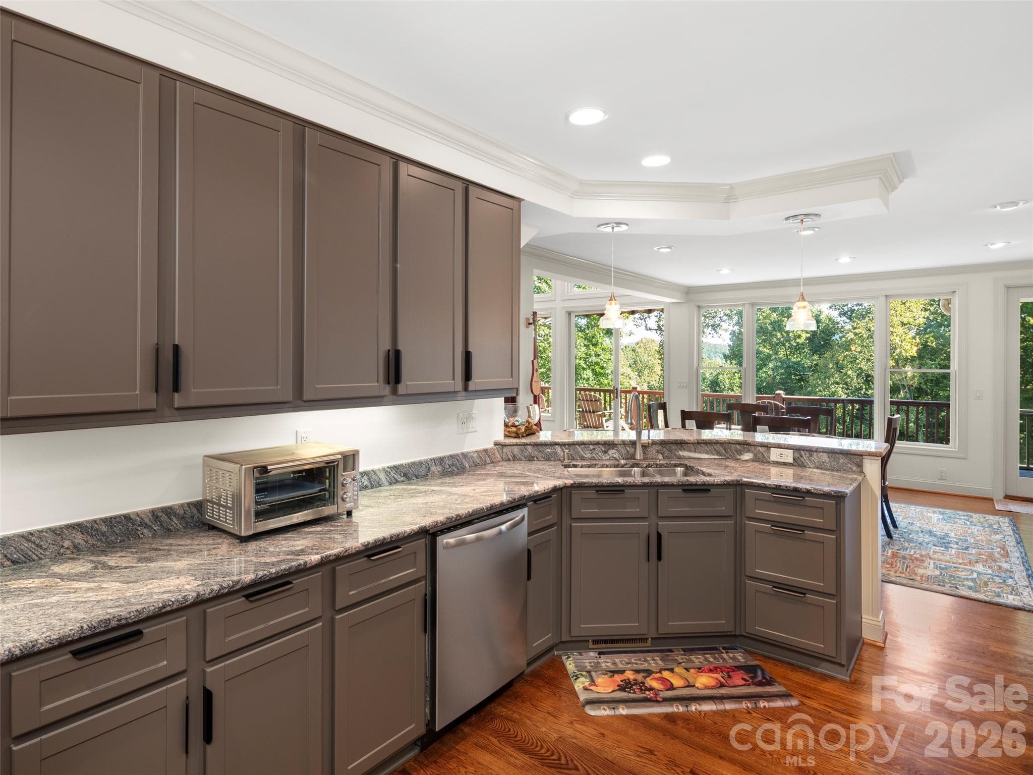 Single Family Residence at 1 Meadow Ridge Lane, Hendersonville, photo 16 of 38