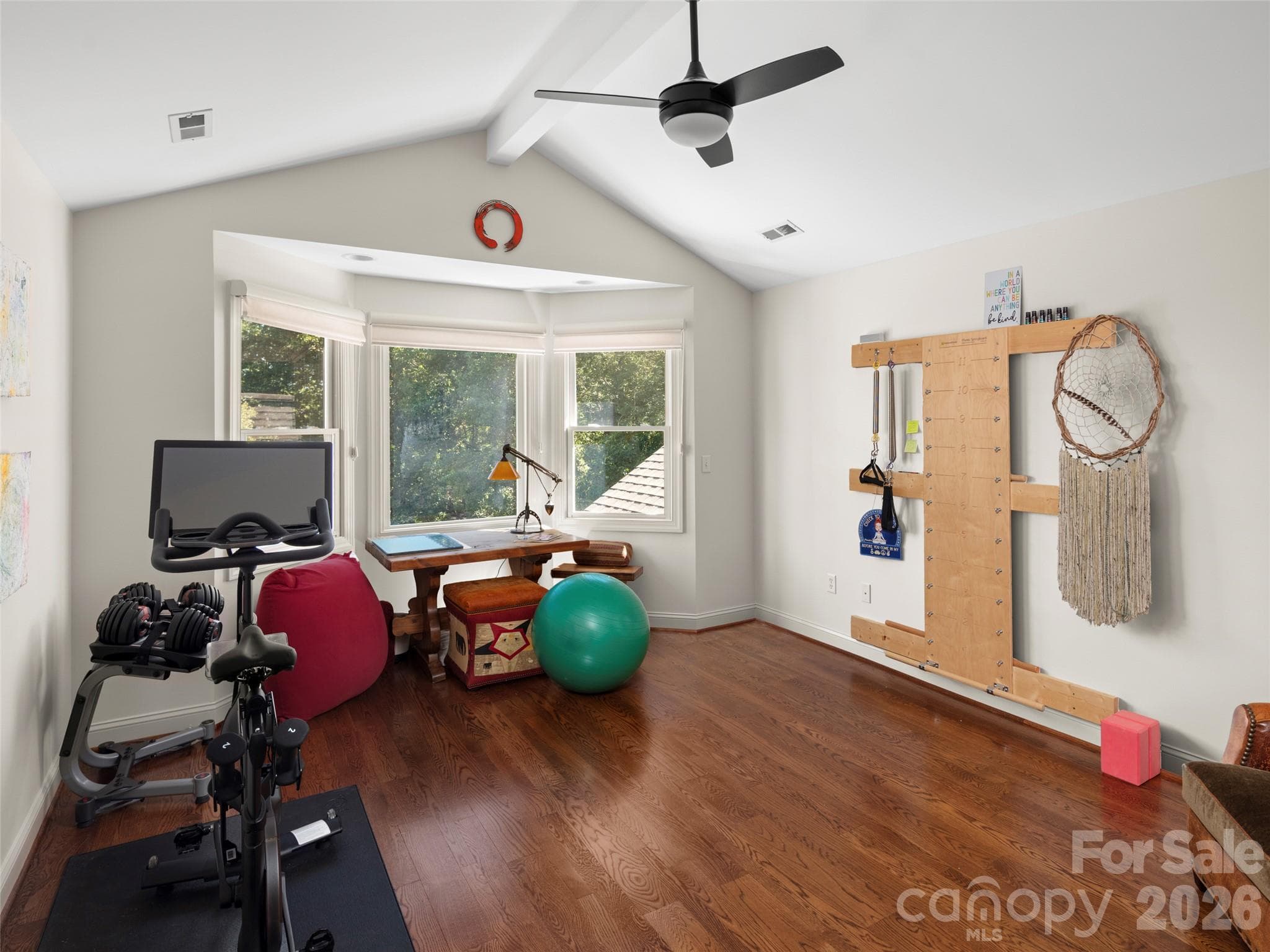 Single Family Residence at 1 Meadow Ridge Lane, Hendersonville, photo 25 of 38