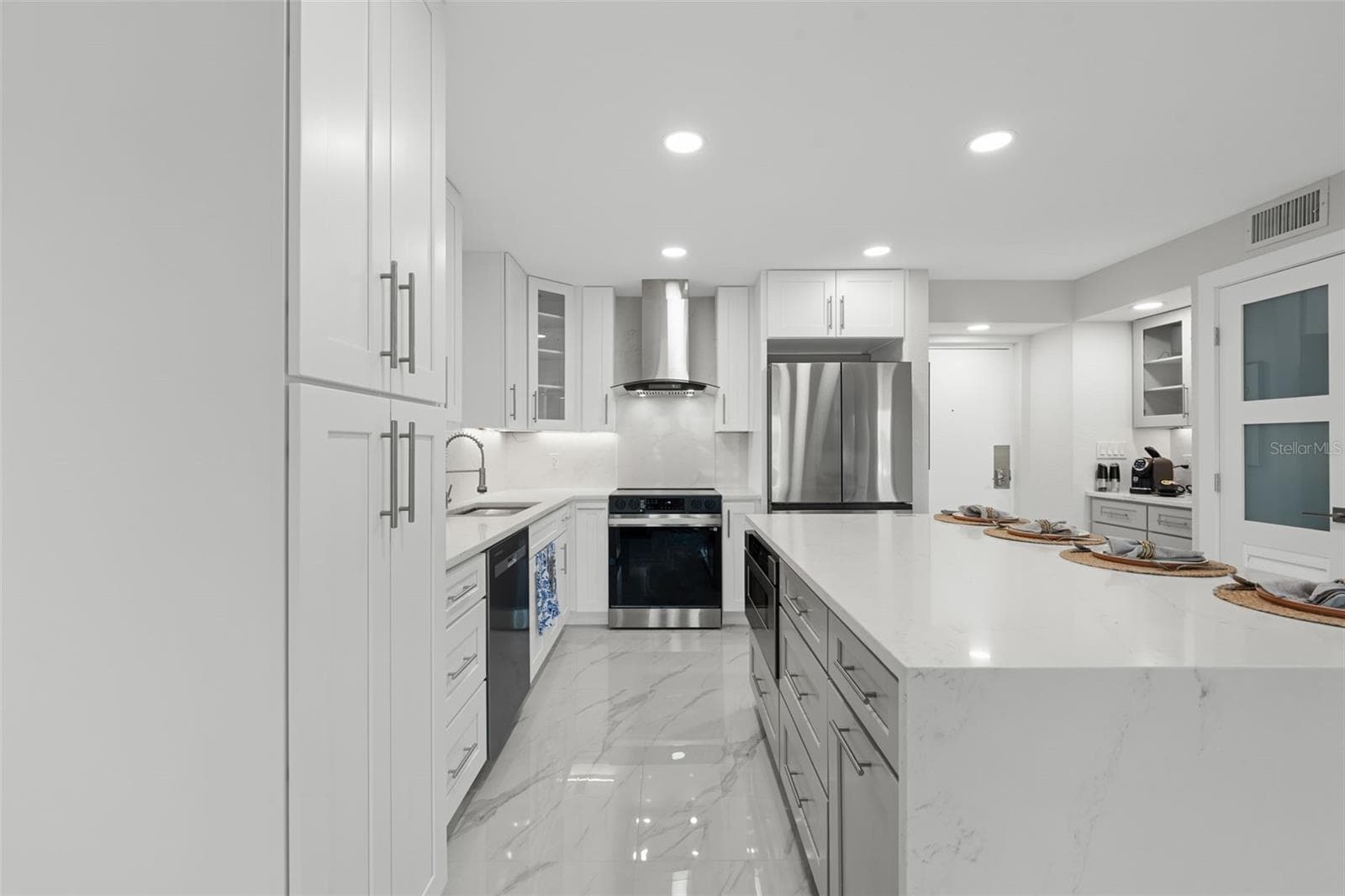 Condominium at 4900 BRITTANY DR S #405, ST PETERSBURG, photo 9 of 53