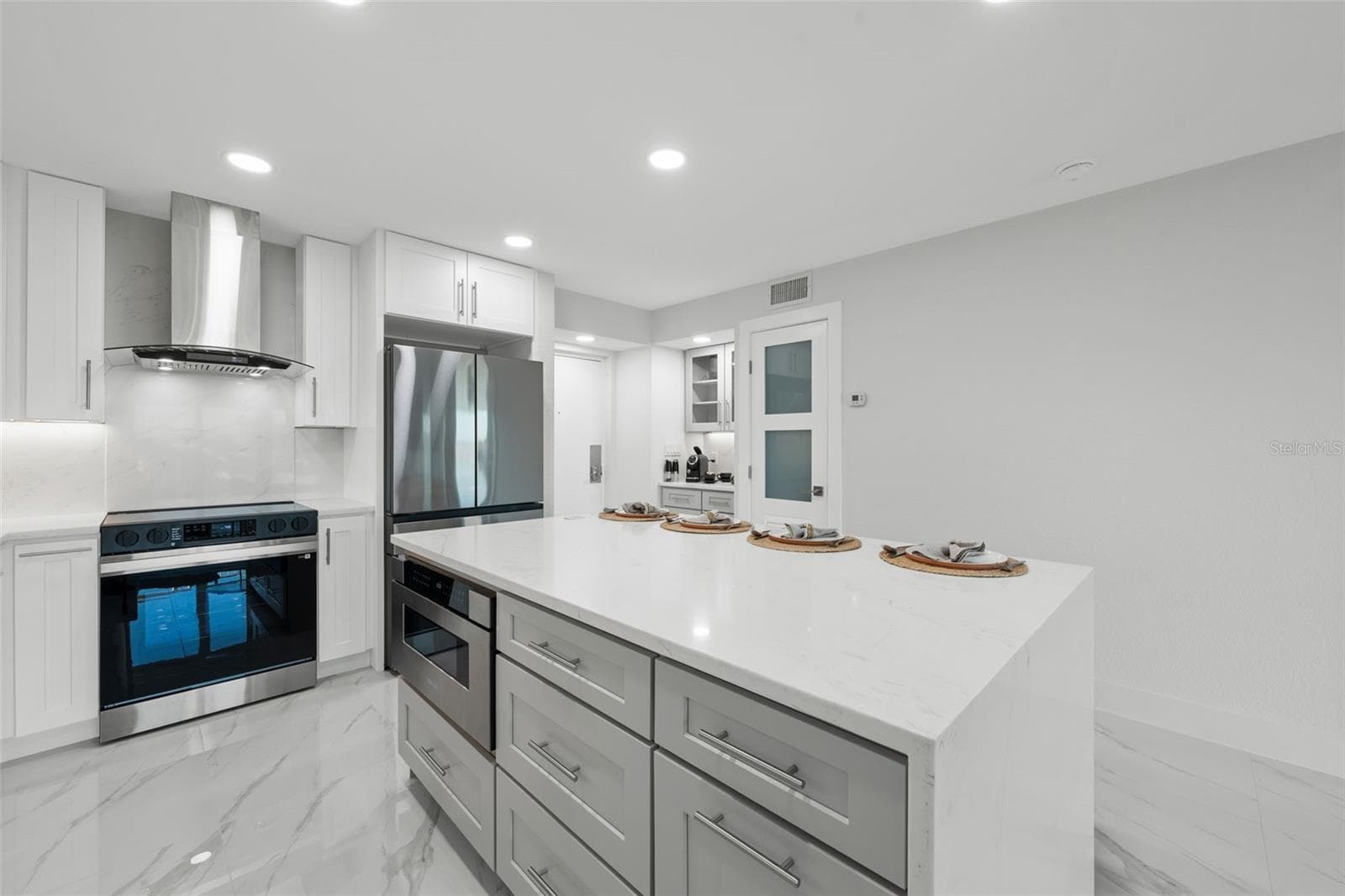 Condominium at 4900 BRITTANY DR S #405, ST PETERSBURG, photo 10 of 53