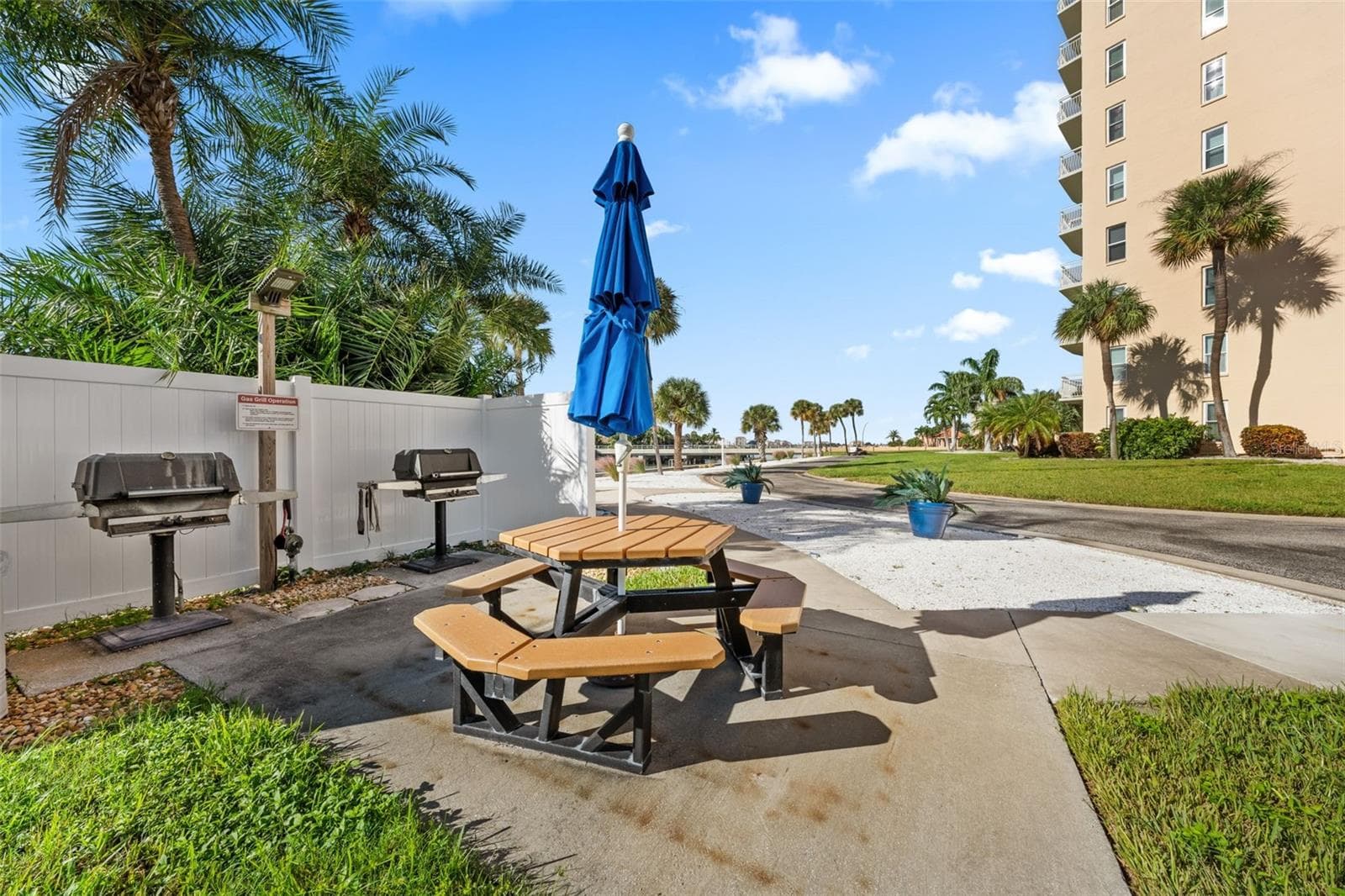 Condominium at 4900 BRITTANY DR S #405, ST PETERSBURG, photo 40 of 53