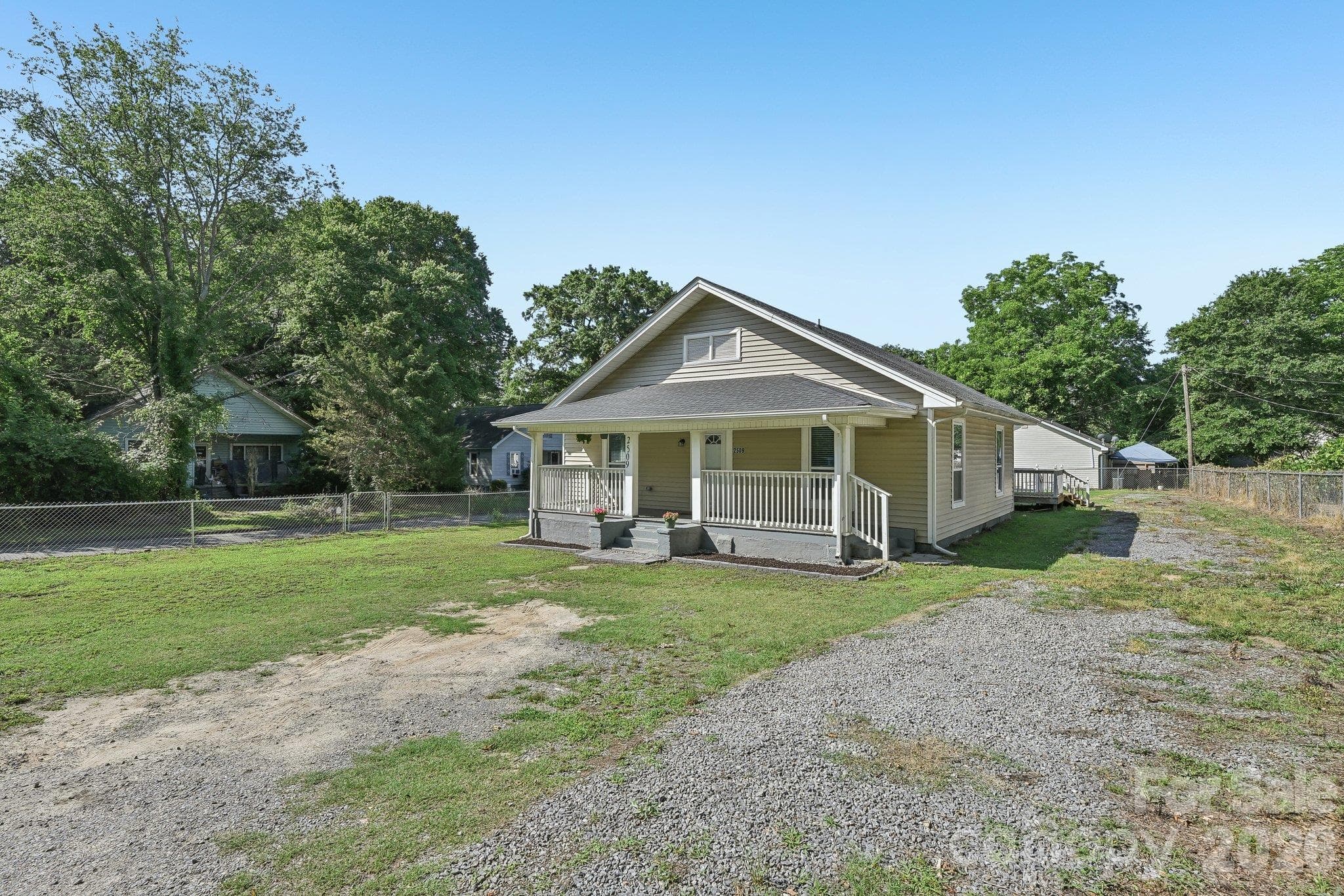 Single Family Residence at 2509 Gardner Street, Gastonia, photo 6 of 35