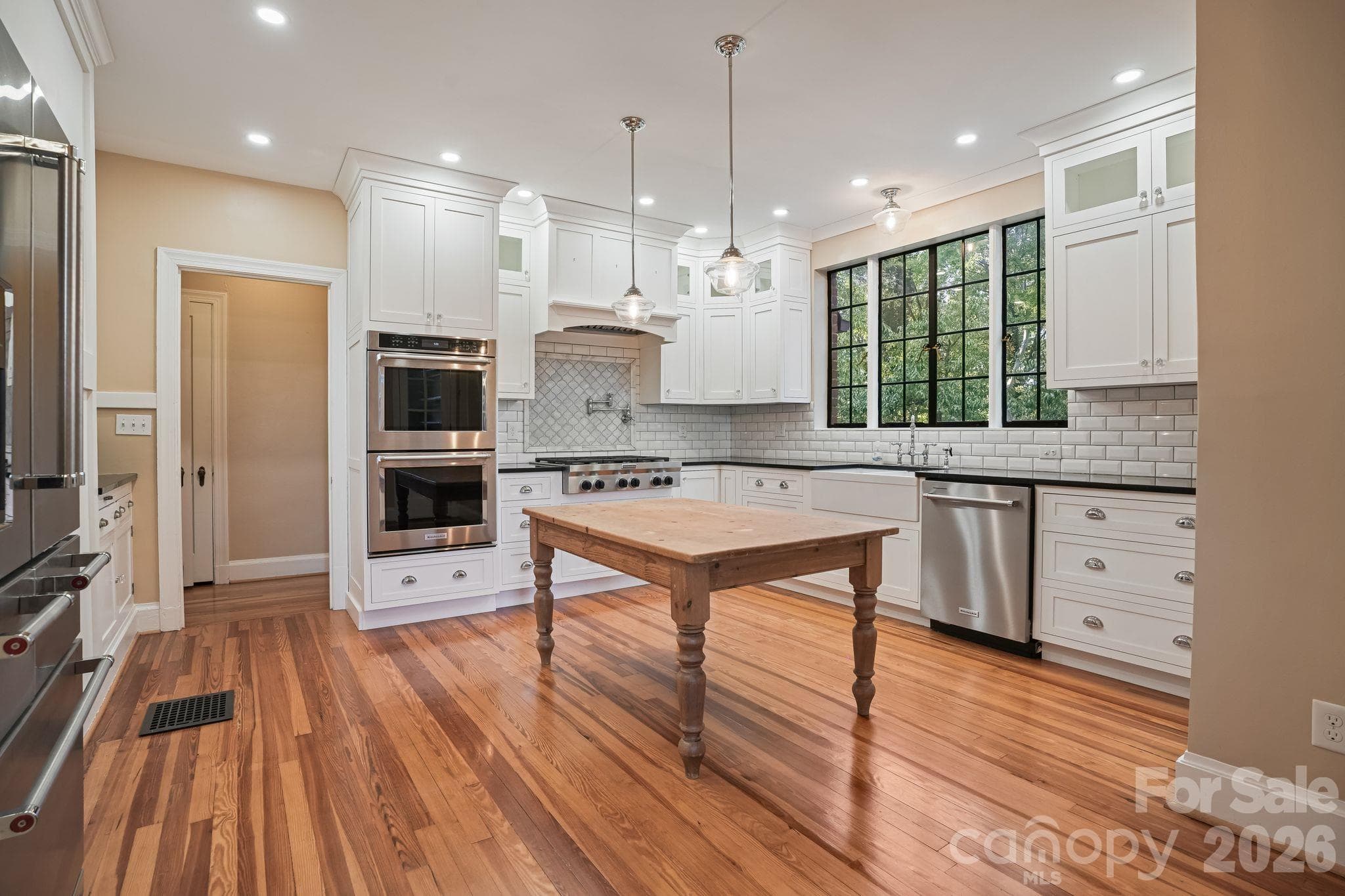 Single Family Residence at 1220 N Piedmont Avenue, Kings Mountain, photo 6 of 48
