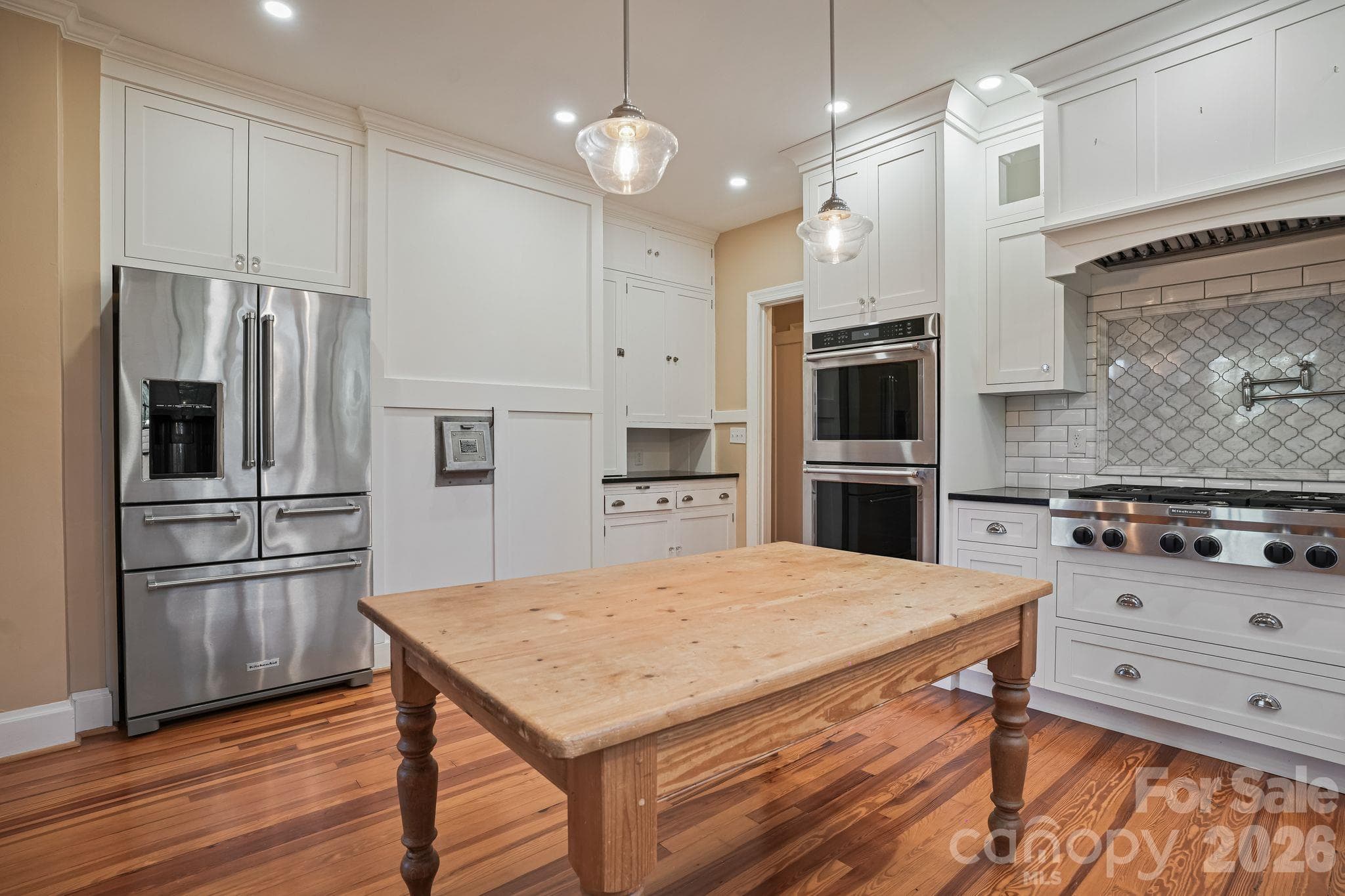 Single Family Residence at 1220 N Piedmont Avenue, Kings Mountain, photo 10 of 48