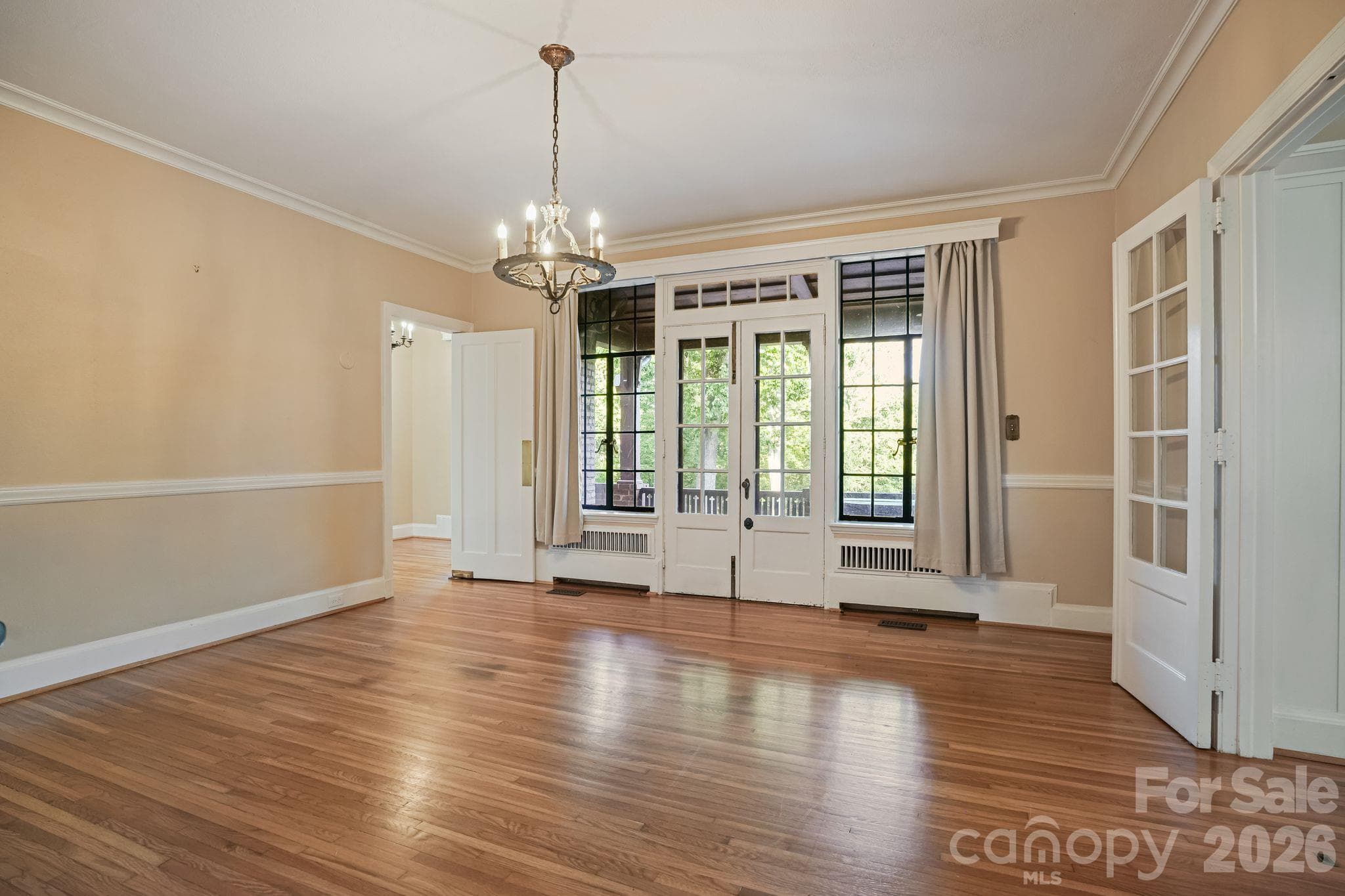 Single Family Residence at 1220 N Piedmont Avenue, Kings Mountain, photo 13 of 48