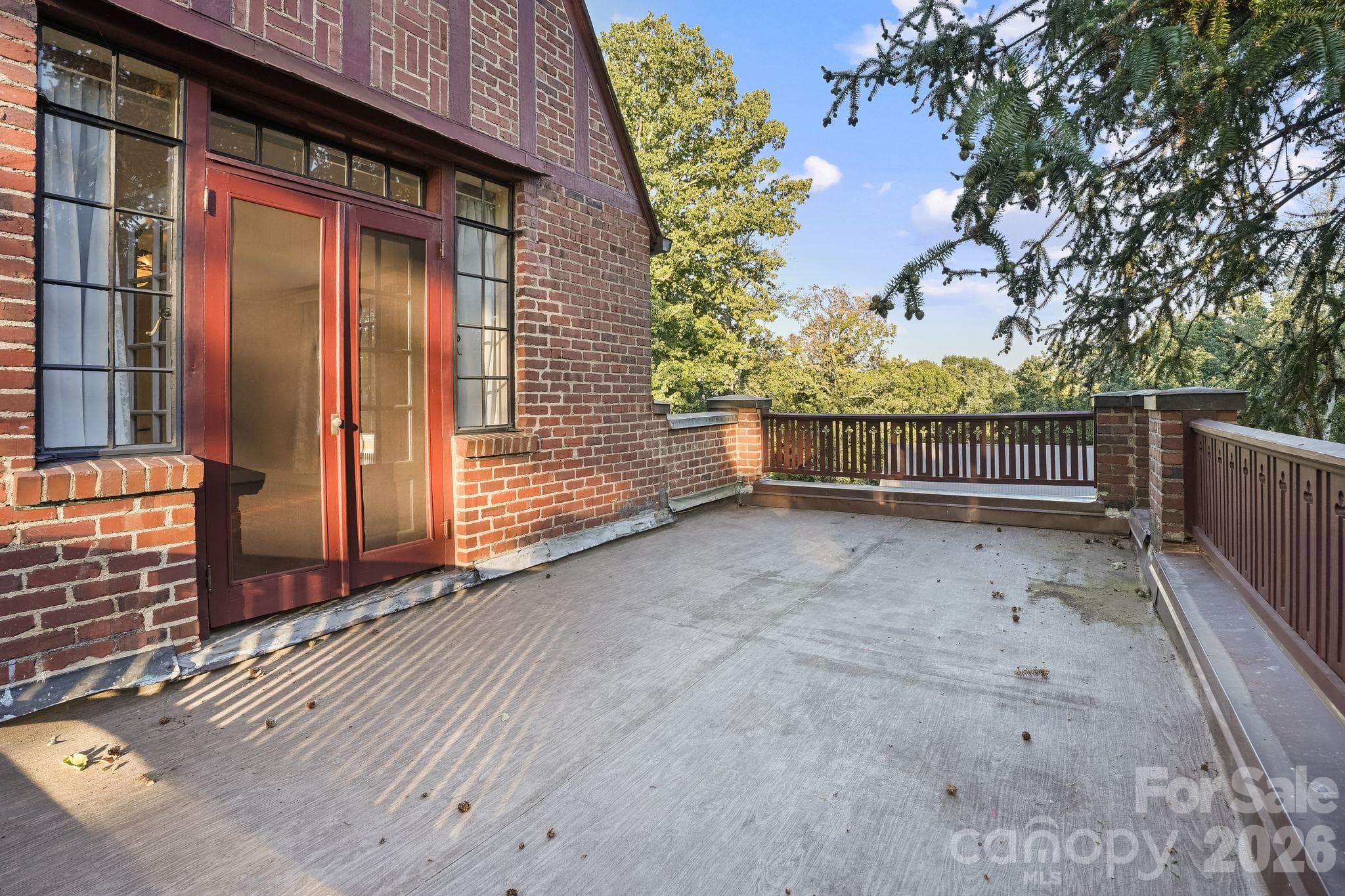 Upper balcony - 1220 N Piedmont Avenue, Kings Mountain