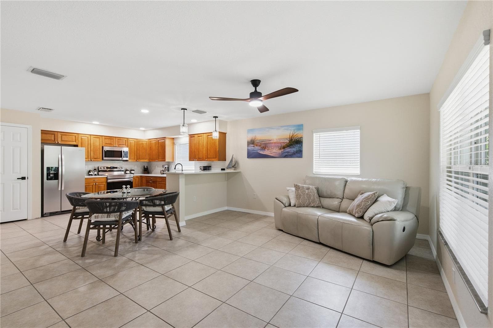 Single Family Residence at 541 PLUMOSA AVE, CLEARWATER, photo 4 of 22