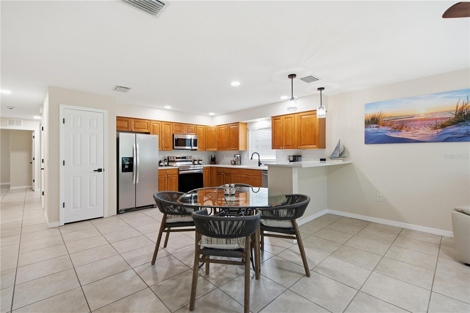 Single Family Residence at 541 PLUMOSA AVE, CLEARWATER, photo 6 of 22