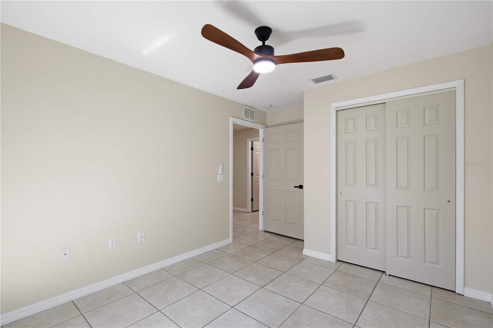 Single Family Residence at 541 PLUMOSA AVE, CLEARWATER, photo 11 of 22