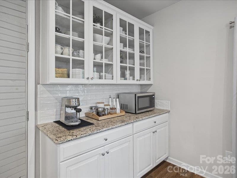 Single Family Residence at 213 Candish Court, Fort Mill, photo 11 of 48