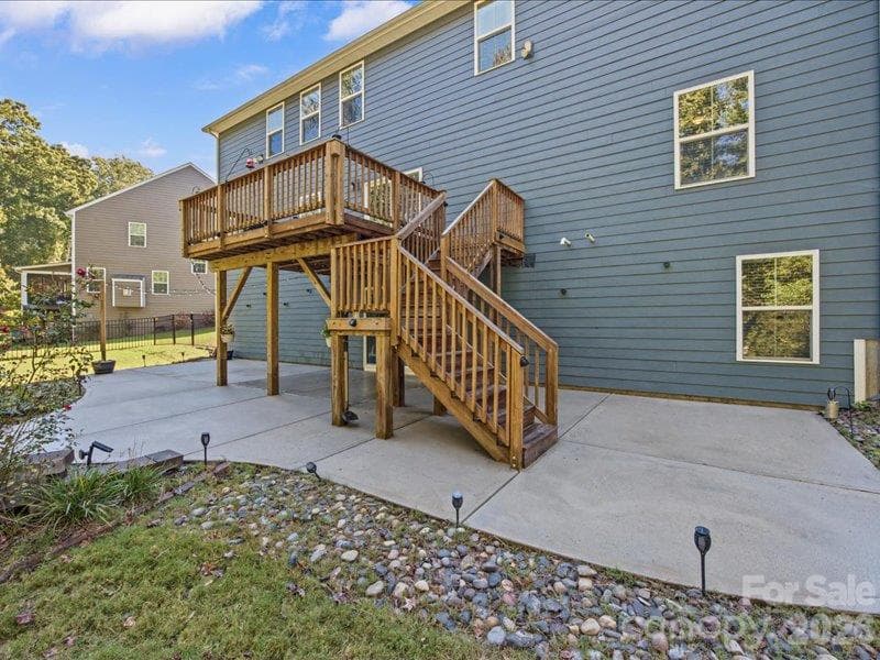 Single Family Residence at 213 Candish Court, Fort Mill, photo 37 of 48