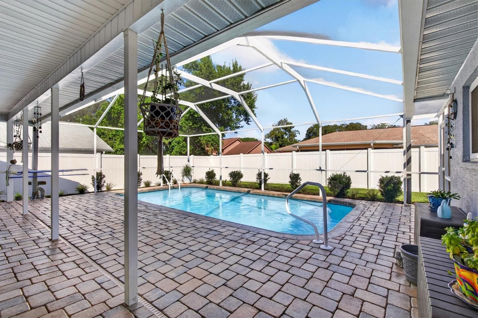 Screened in Pool - 8185 SPANISH OAK DR, SPRING HILL