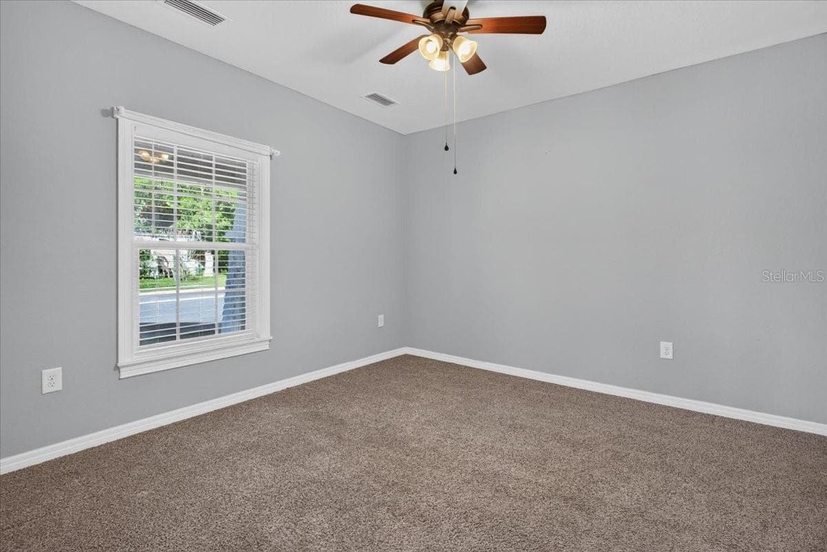 Single Family Residence at 24683 W US HIGHWAY 27, HIGH SPRINGS, photo 17 of 33
