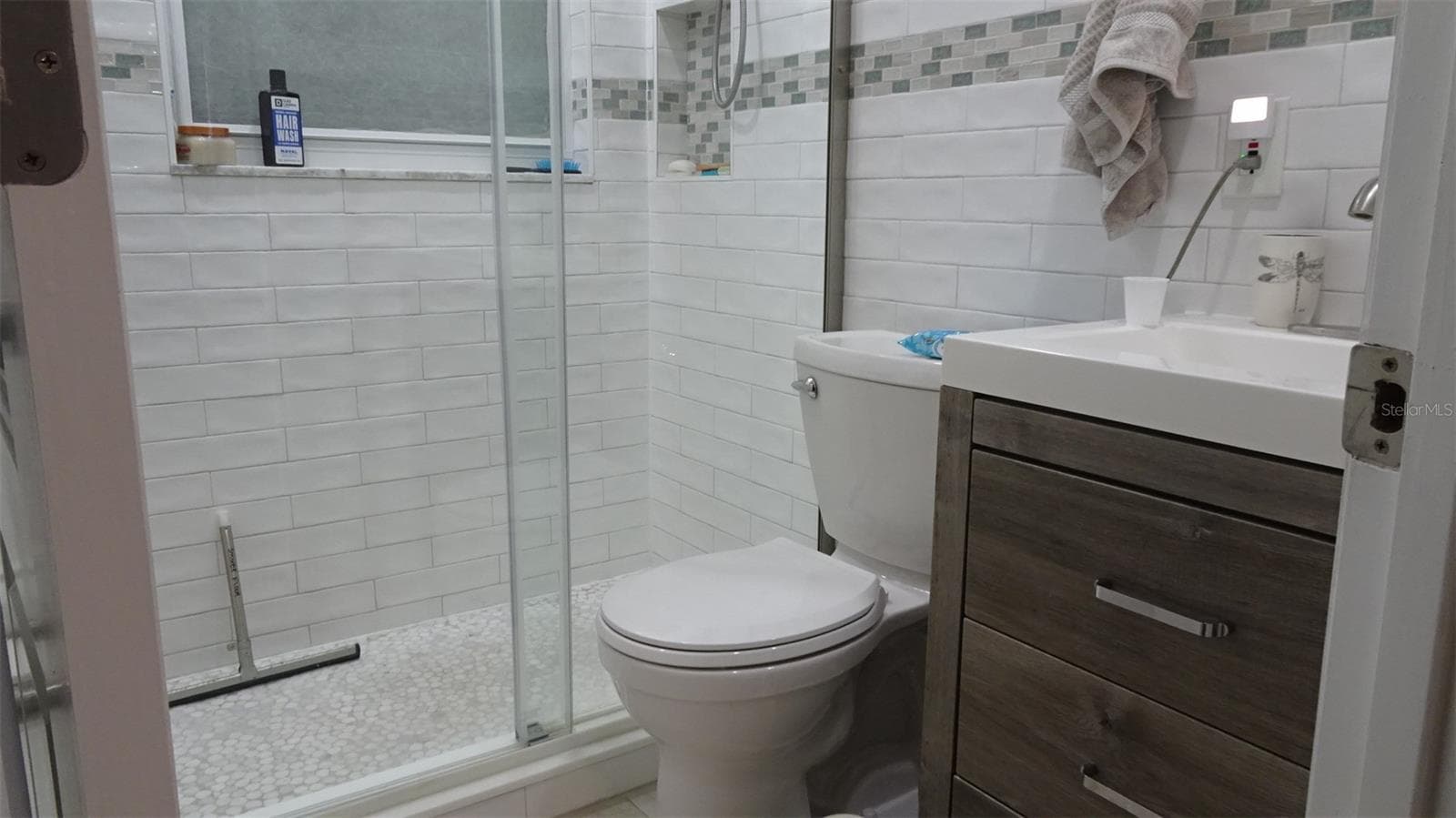 Upgraded fixtures. - 7800 38TH TER N, ST PETERSBURG