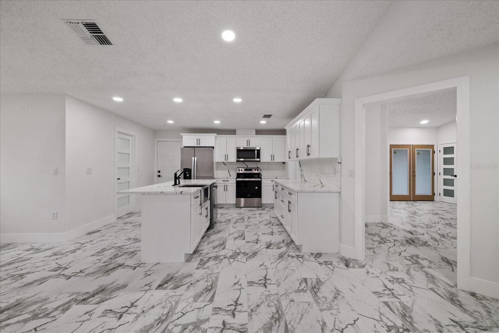 Single Family Residence at 2599 GLENRIDGE DR, SPRING HILL, photo 18 of 52