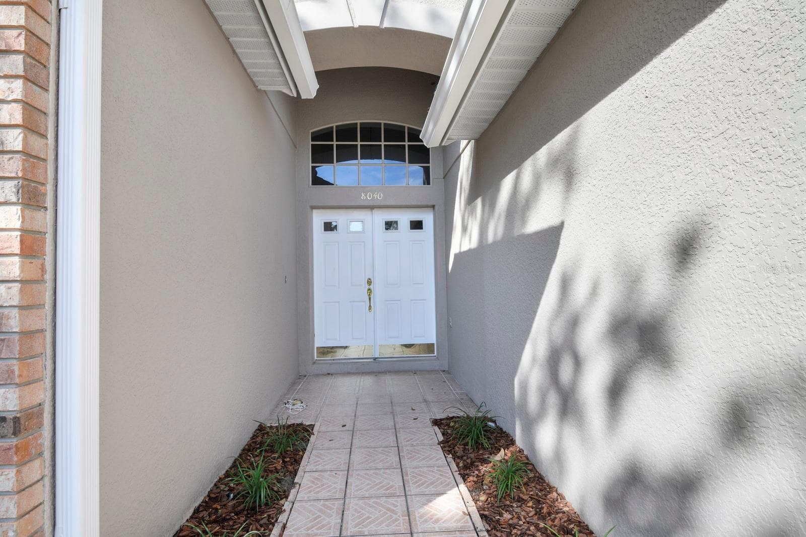 Single Family Residence at 8040 ARCADIAN CT, MOUNT DORA, photo 2 of 34