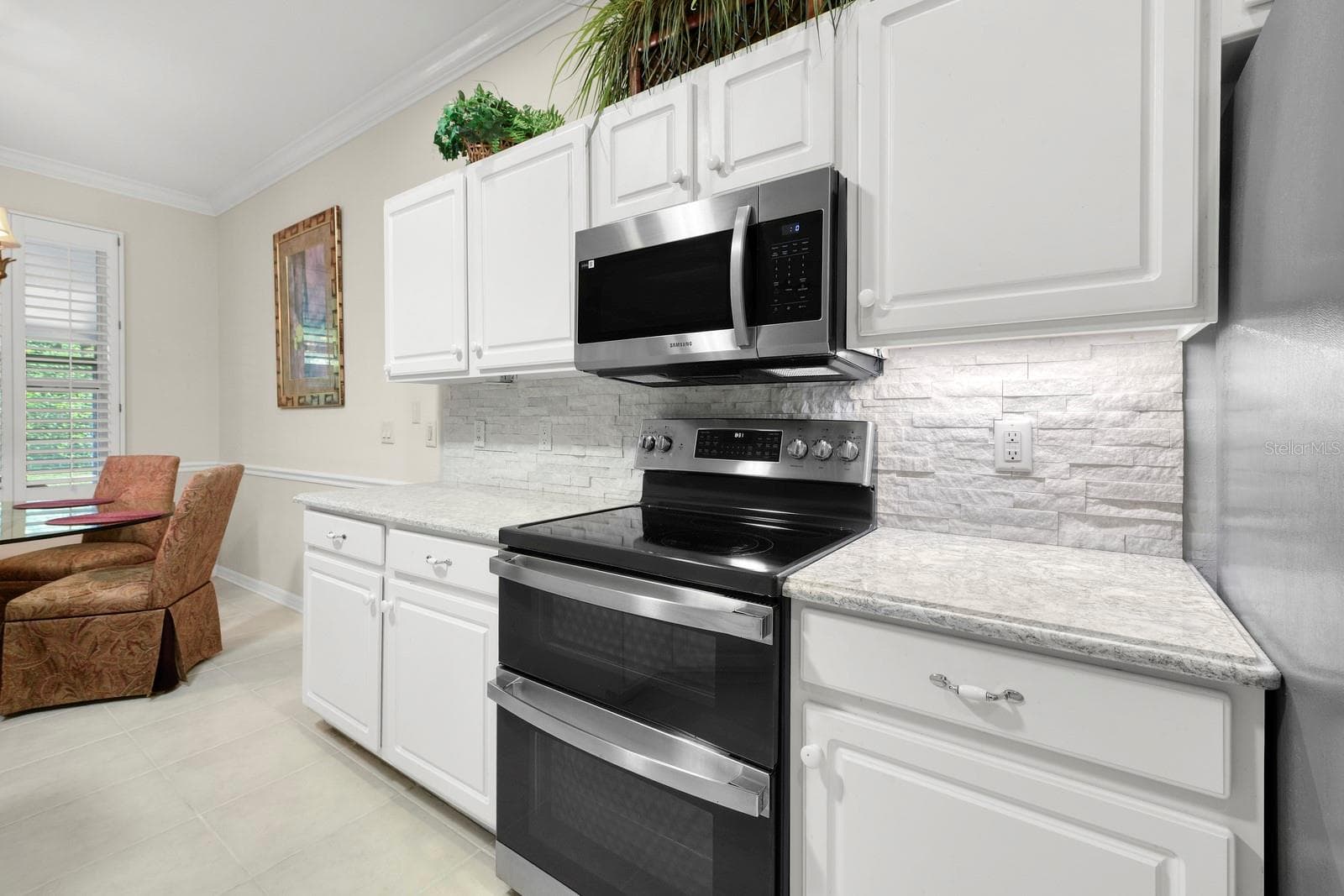 Single Family Residence at 8040 ARCADIAN CT, MOUNT DORA, photo 11 of 34