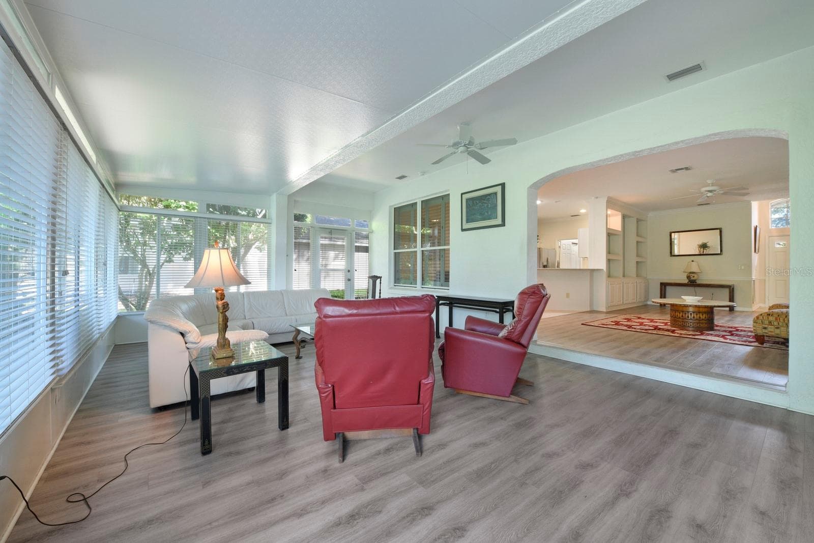 Florida Room - 8040 ARCADIAN CT, MOUNT DORA