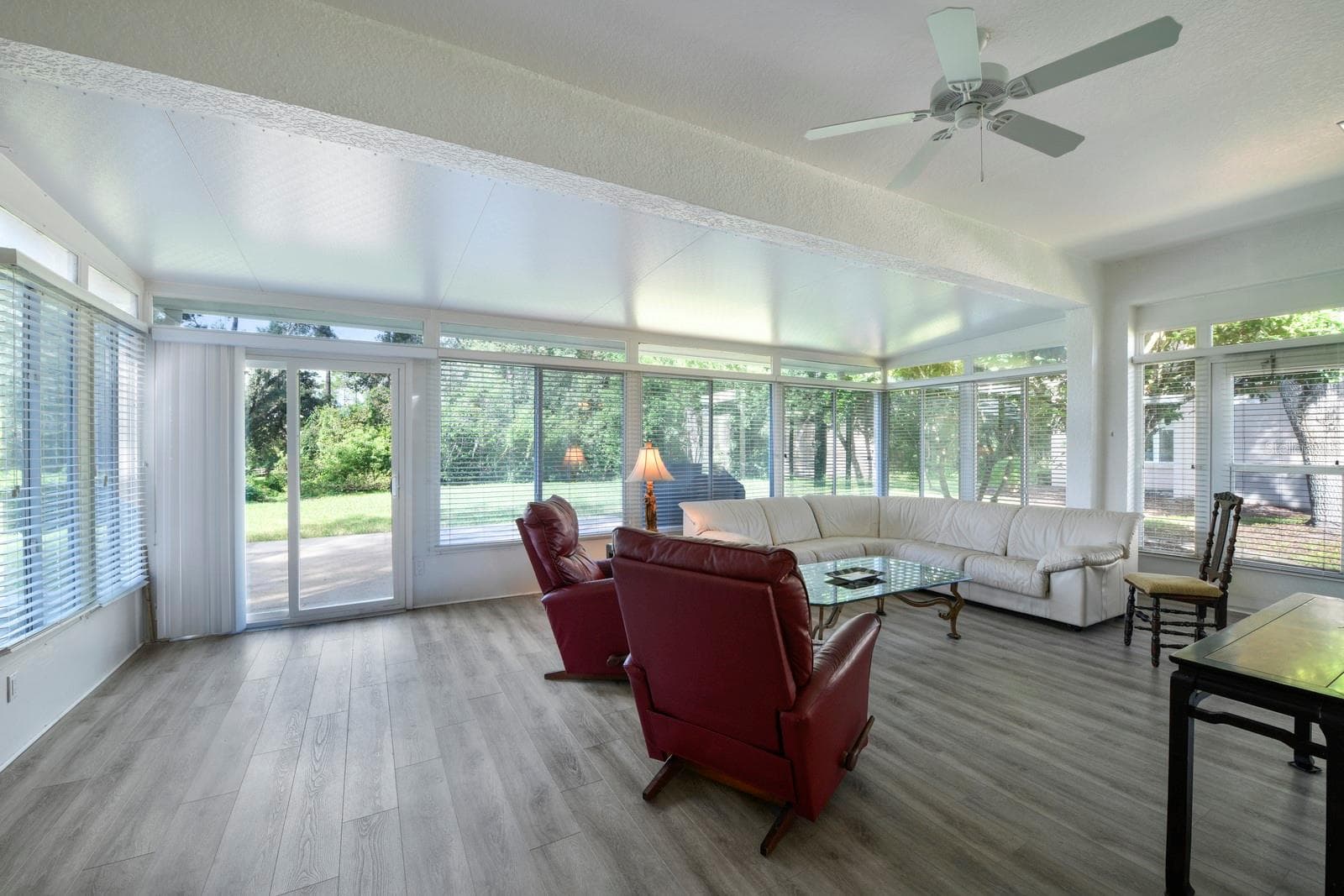 Single Family Residence at 8040 ARCADIAN CT, MOUNT DORA, photo 21 of 34