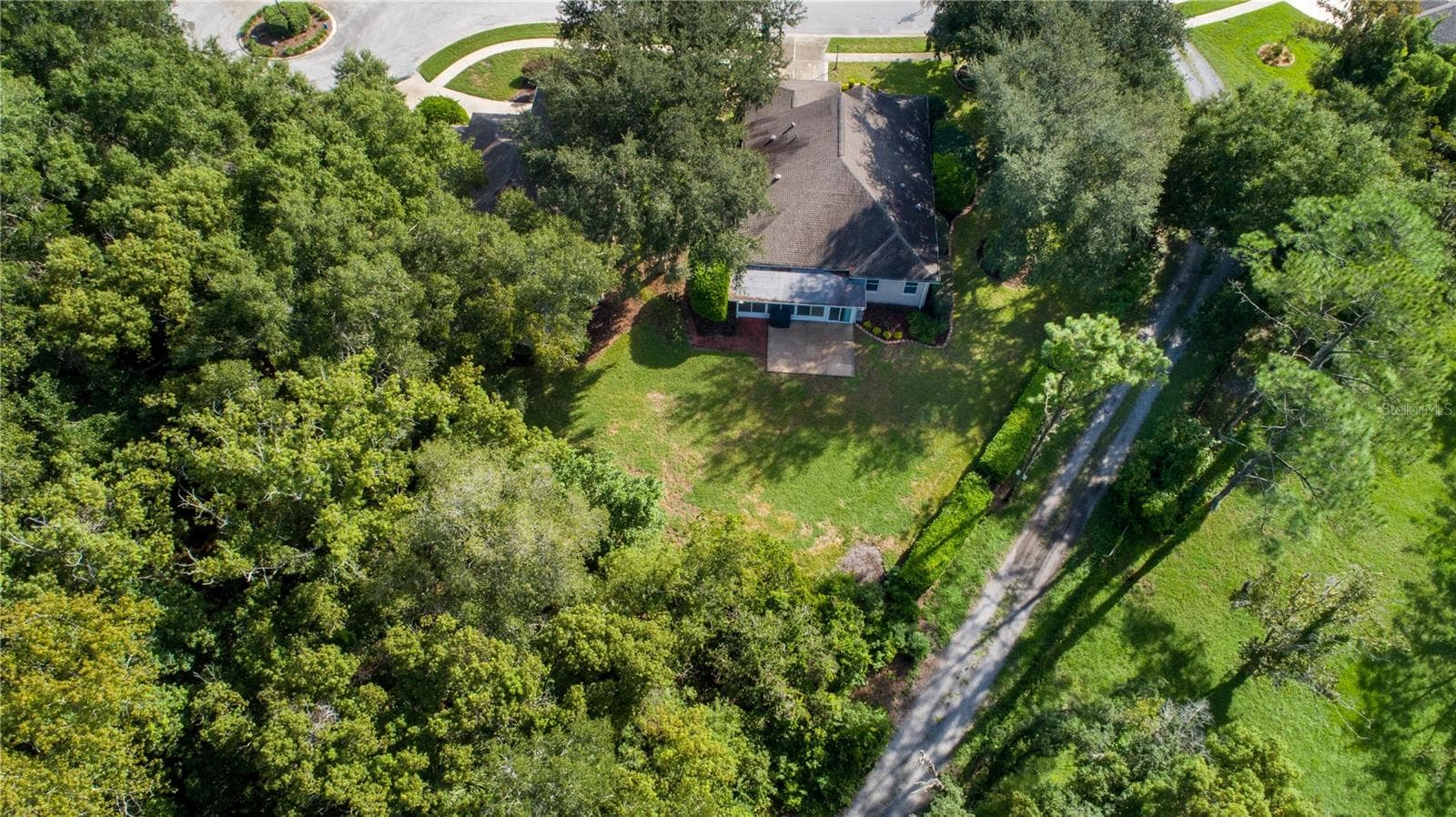 Single Family Residence at 8040 ARCADIAN CT, MOUNT DORA, photo 33 of 34
