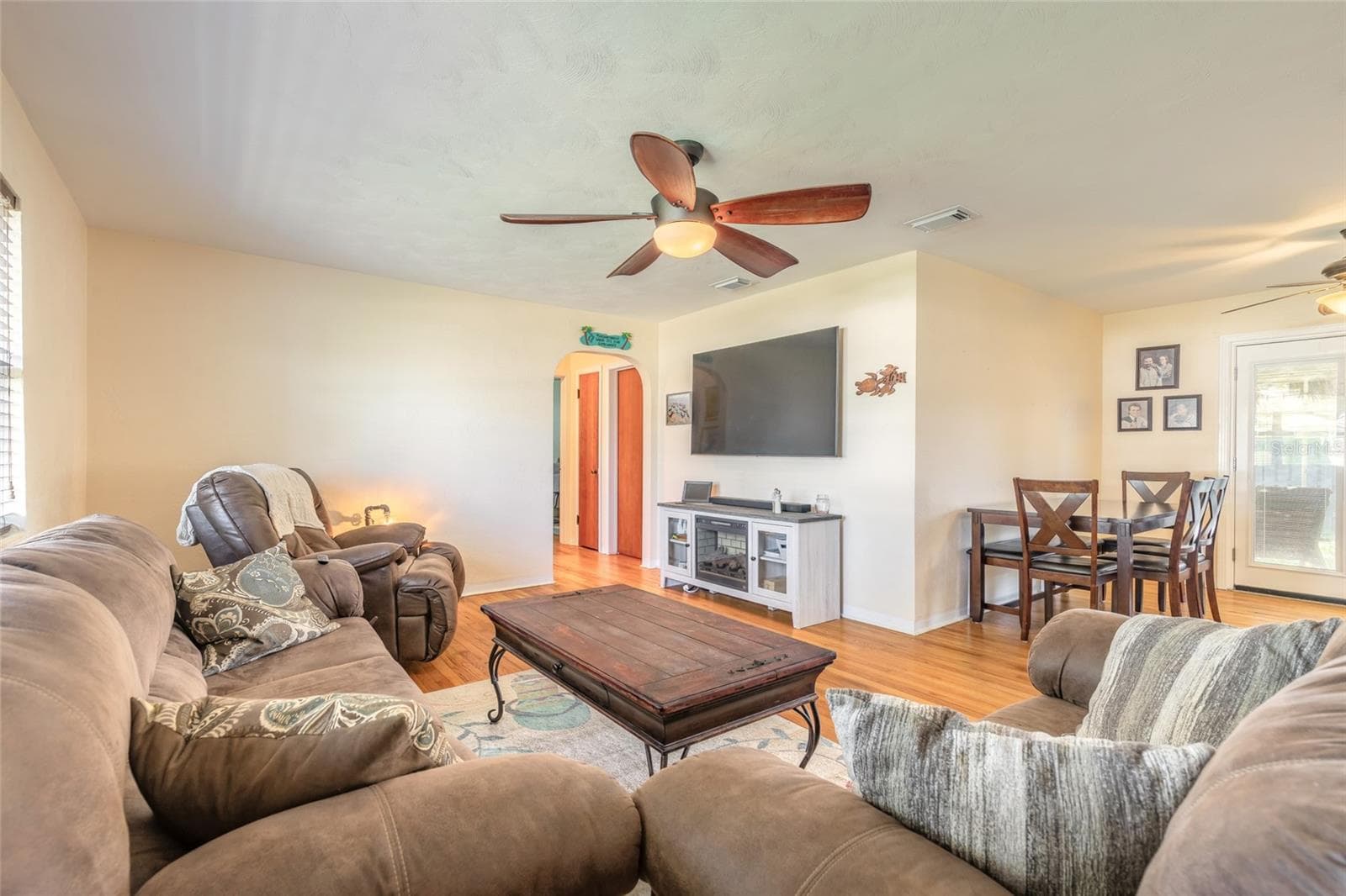 Single Family Residence at 192 VALENCIA DR, ORMOND BEACH, photo 4 of 25